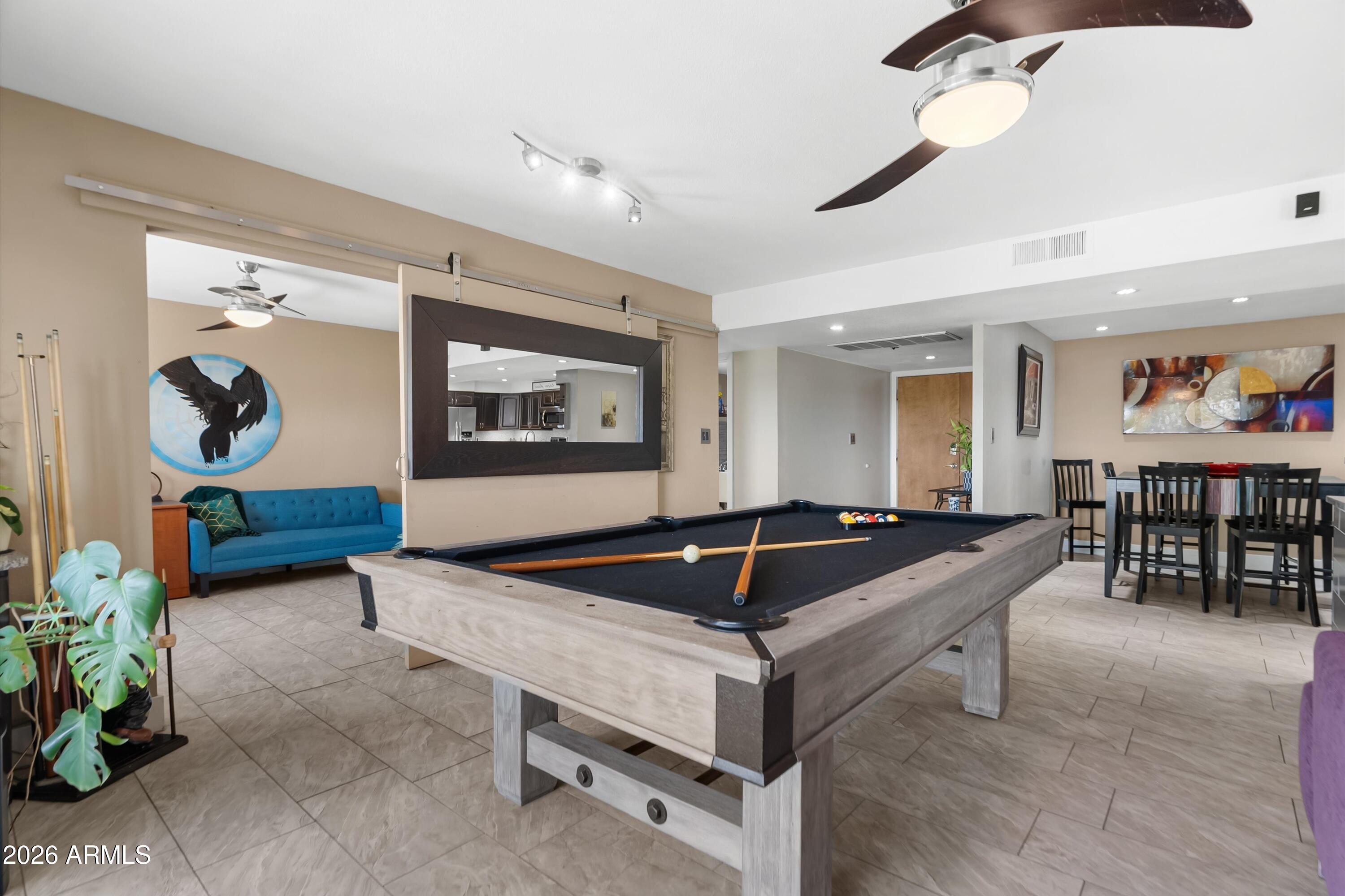 SCOTTSDALE SHADOWS - Residential