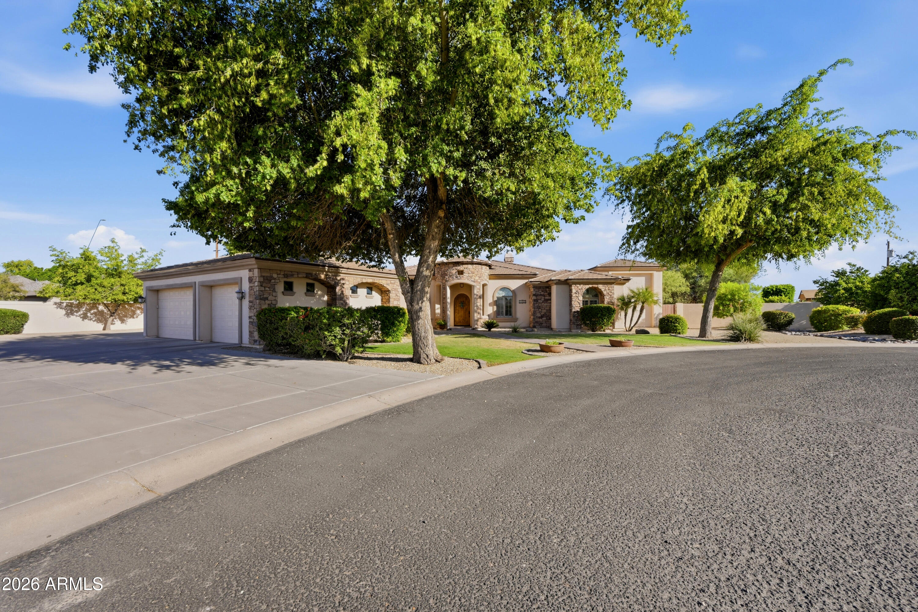 MONTANA DORADA - Residential