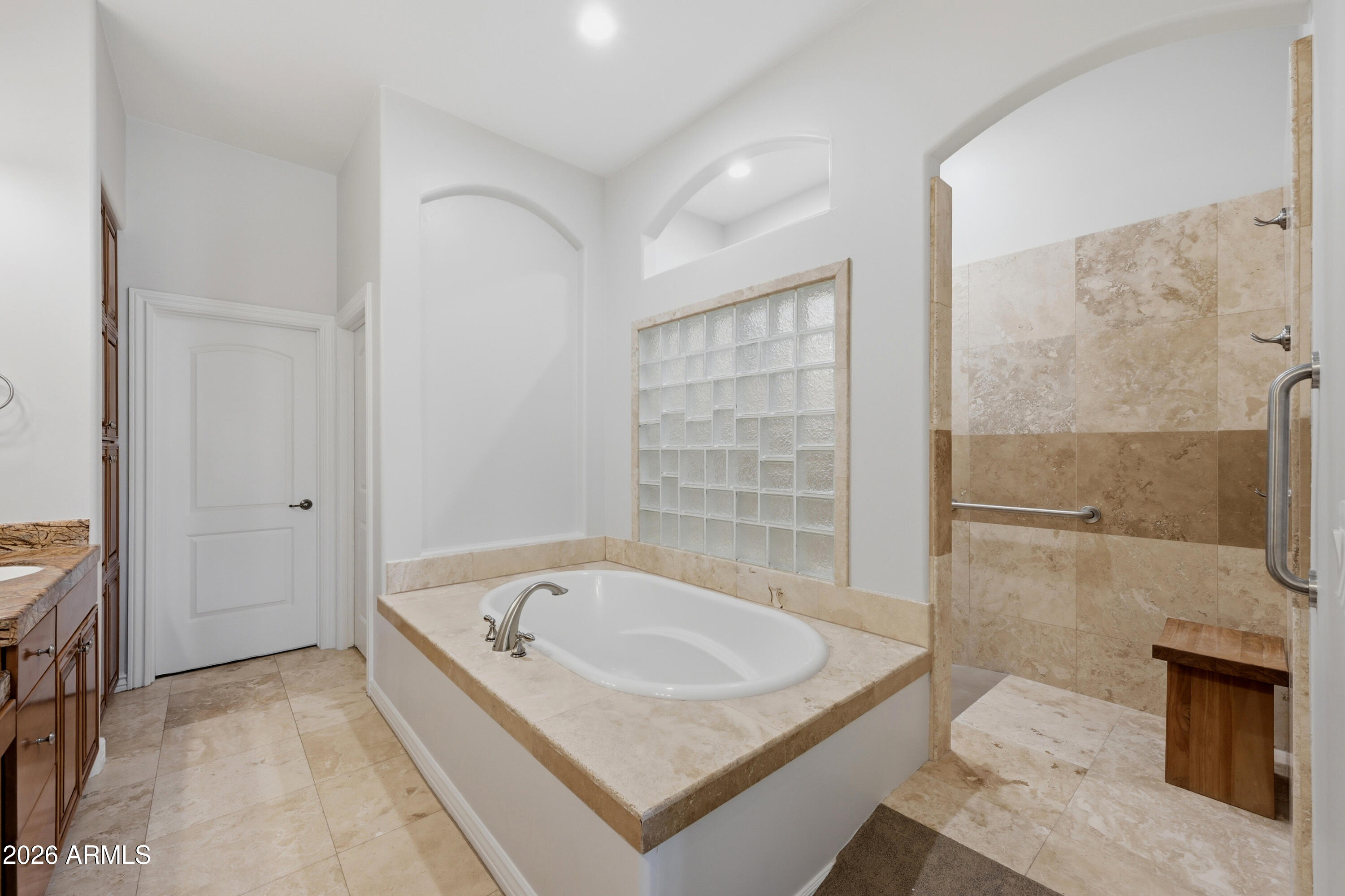 MONTANA DORADA - Residential