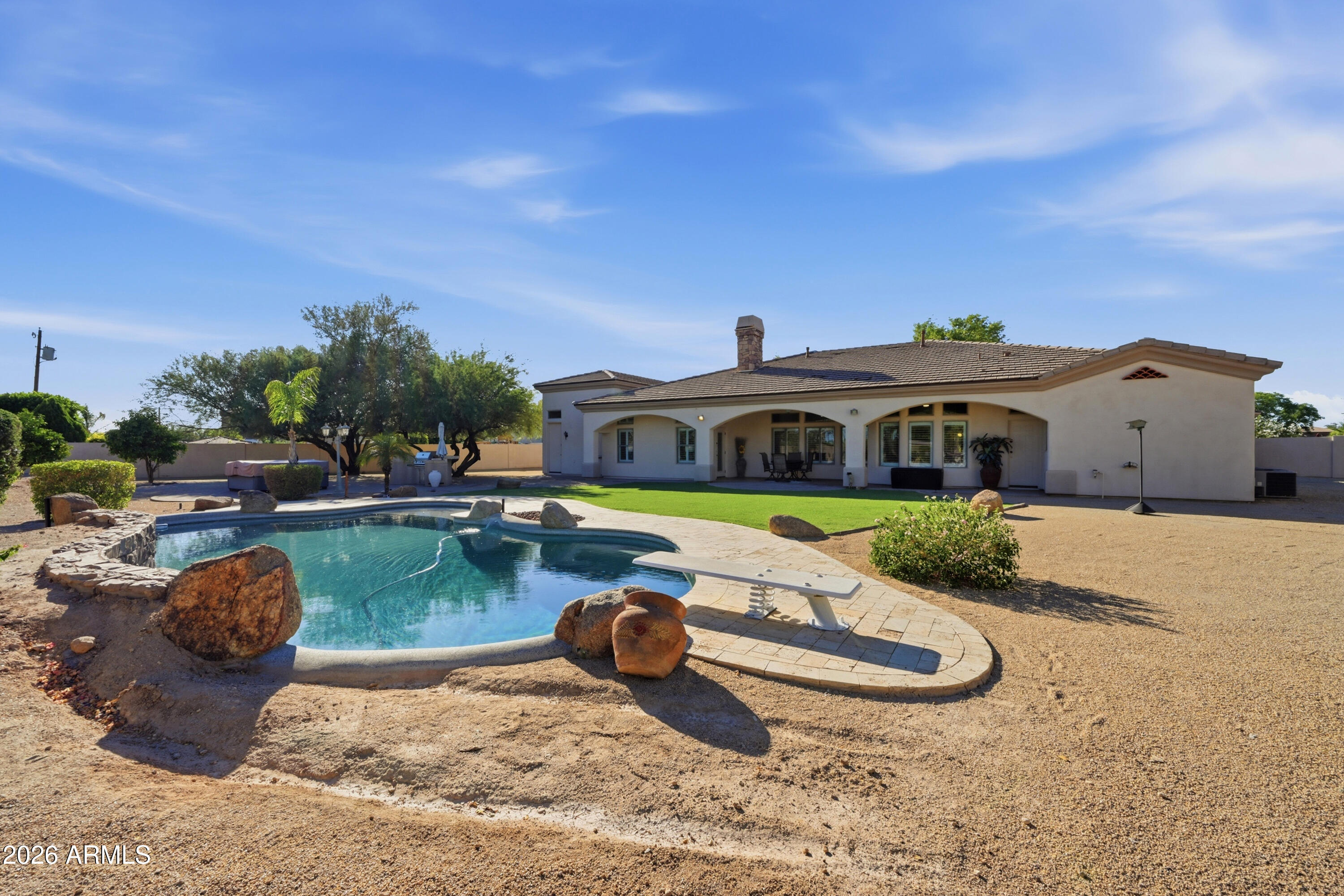 MONTANA DORADA - Residential