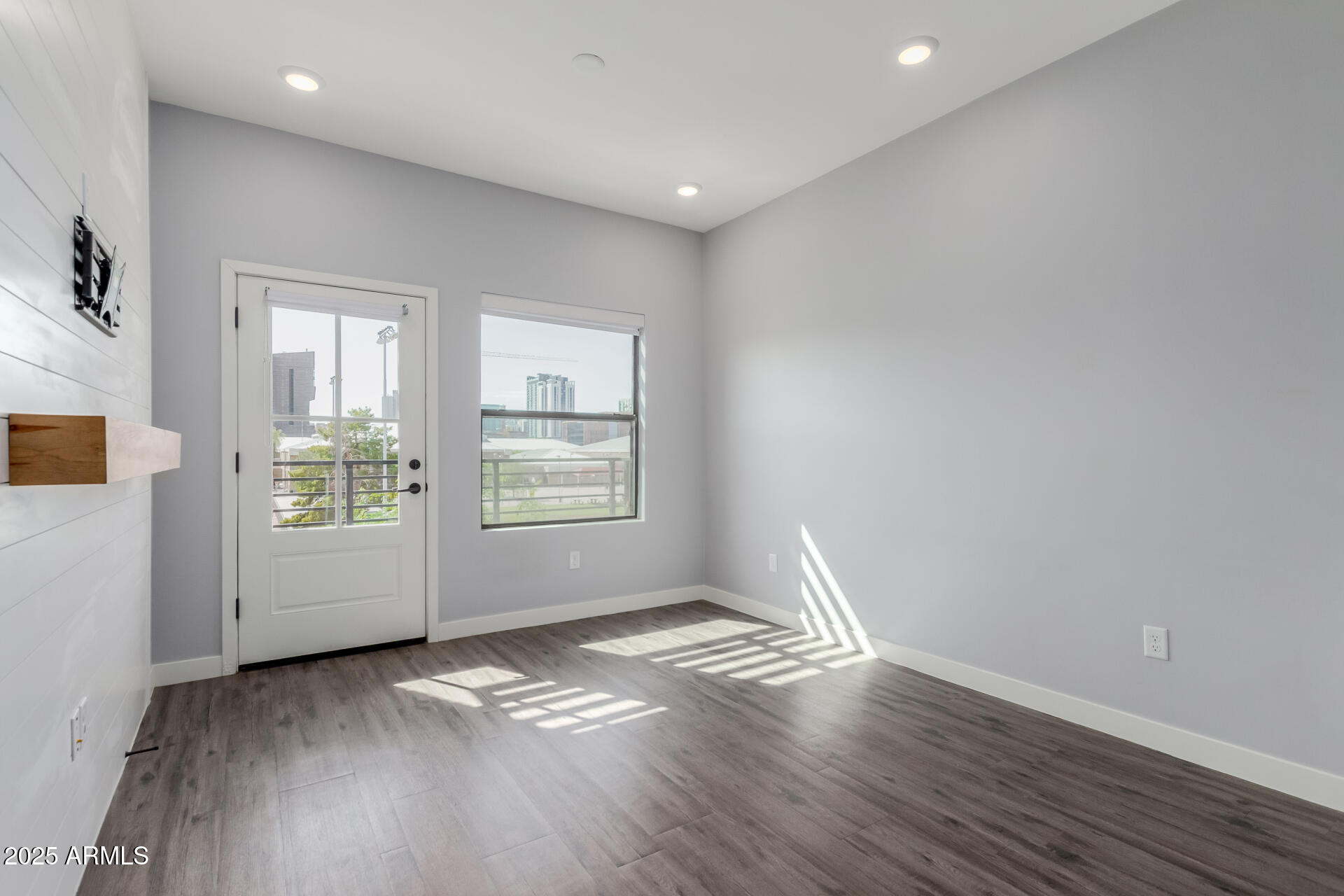 RESIDENCY AT VERDE PARK CONDOMINIUMS AMD - Residential Lease