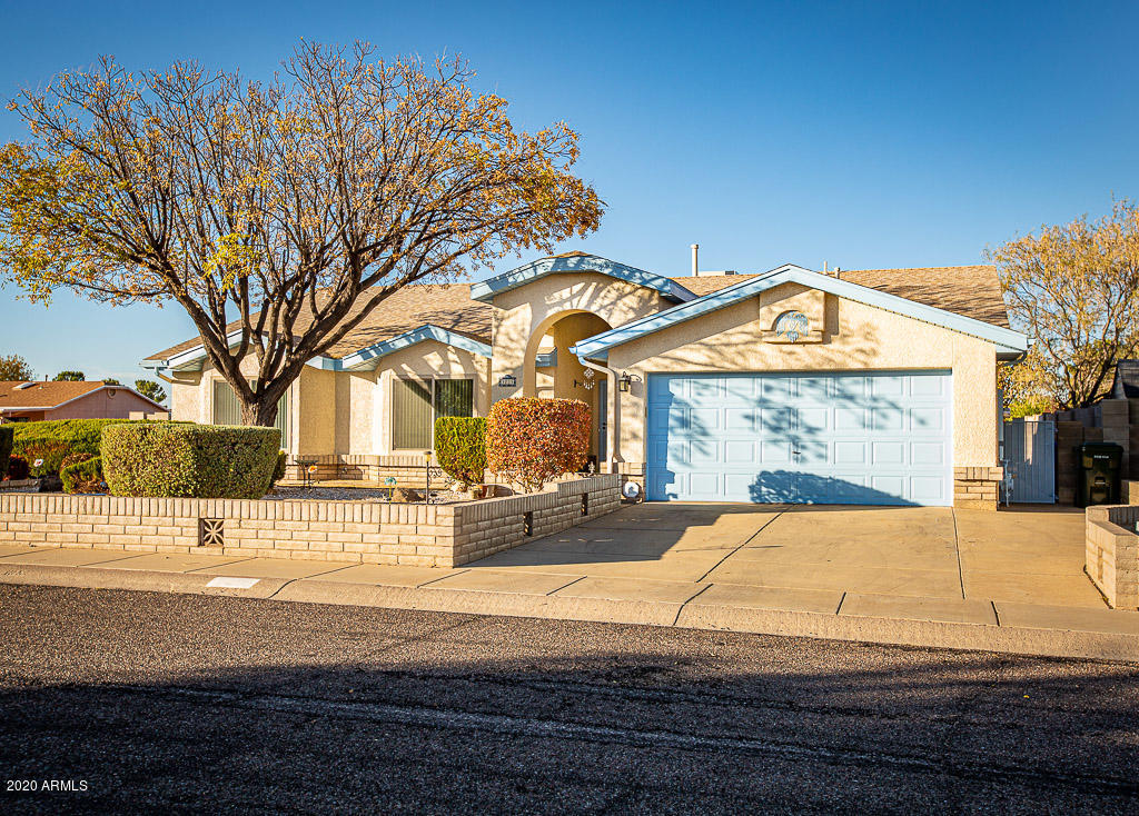 This home was built and loved by the owners! It has split floor plan and 2 living rooms. 4th bedroom is currently being used as a formal dining room - leaving the options endless for your needs. Maintained at every turn... newer mastercool unit, furnace, exterior paint and roof. It is truly a must see.