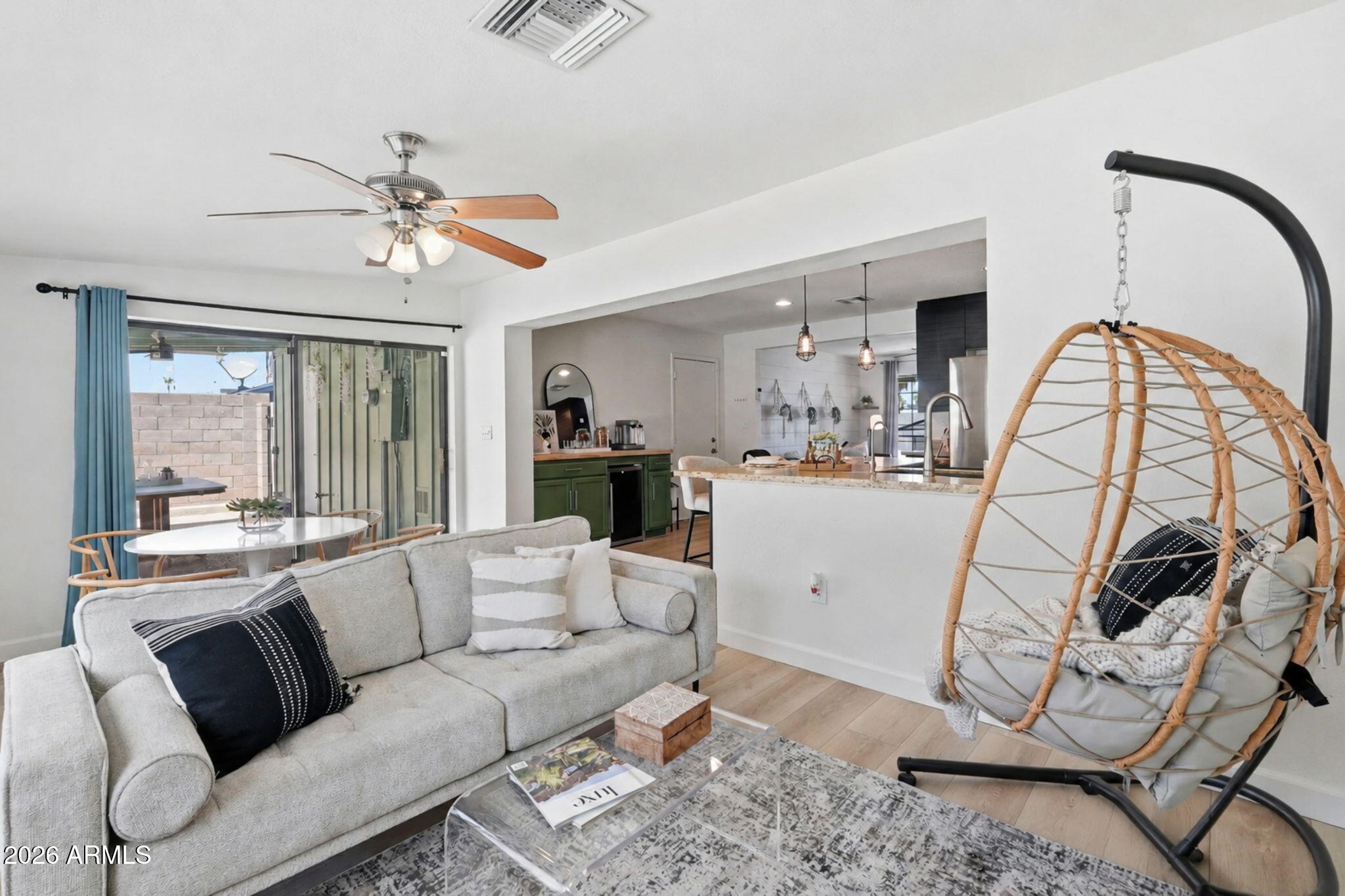 PARADISE PLAZA - Residential
