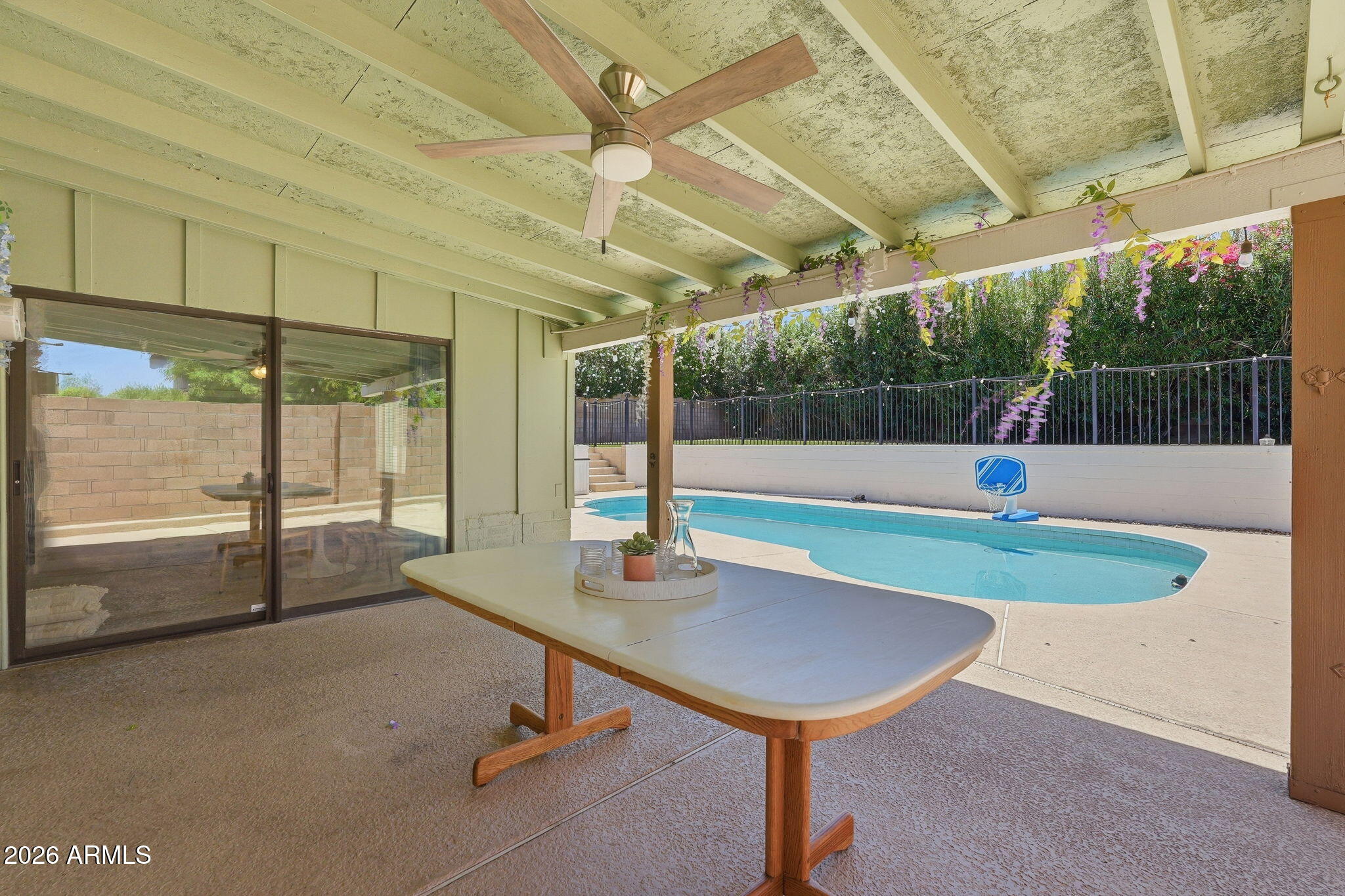 PARADISE PLAZA - Residential