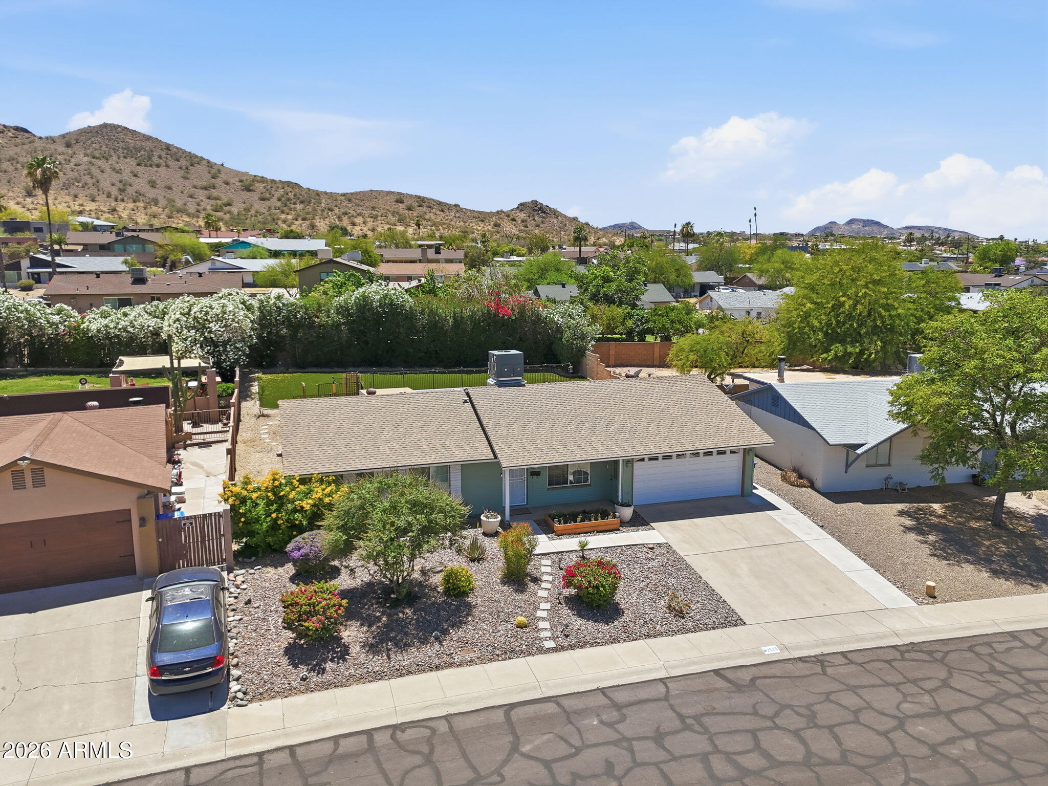 PARADISE PLAZA - Residential