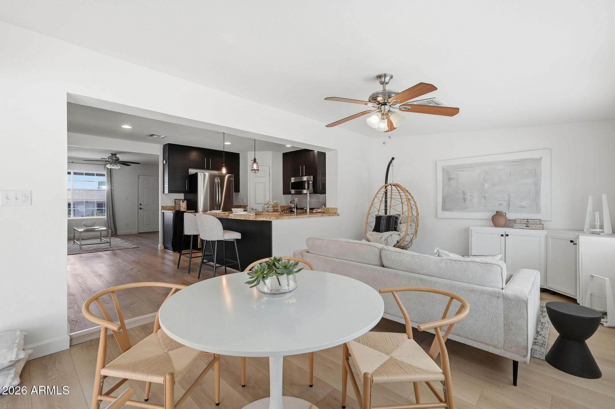 PARADISE PLAZA - Residential