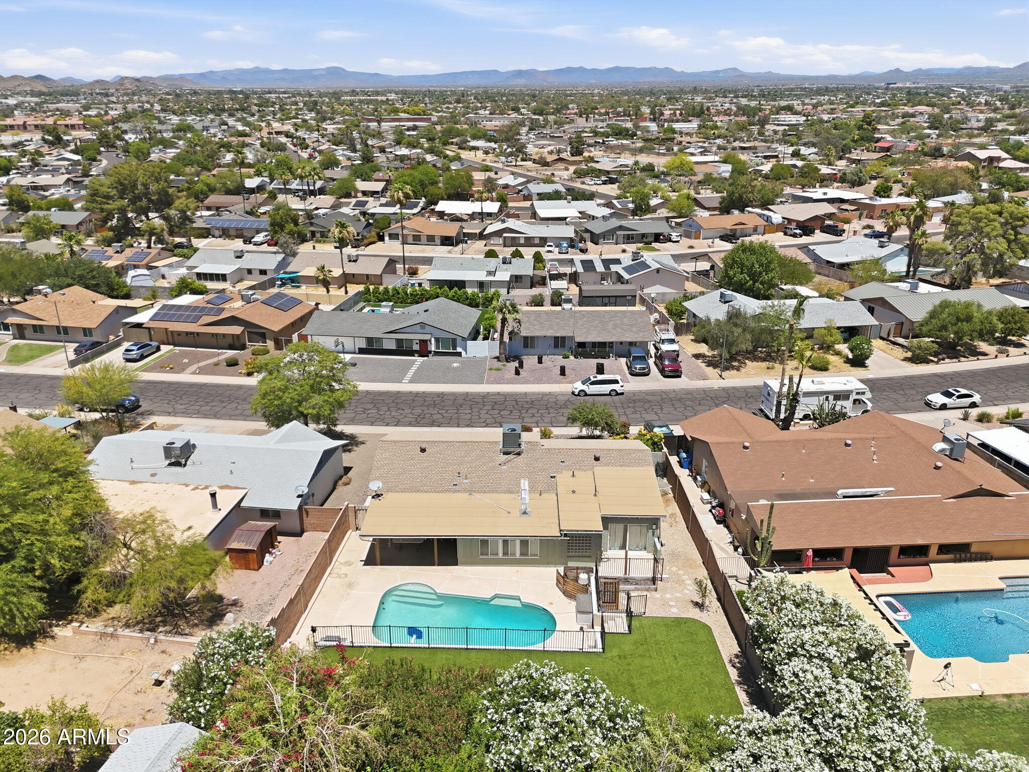 PARADISE PLAZA - Residential