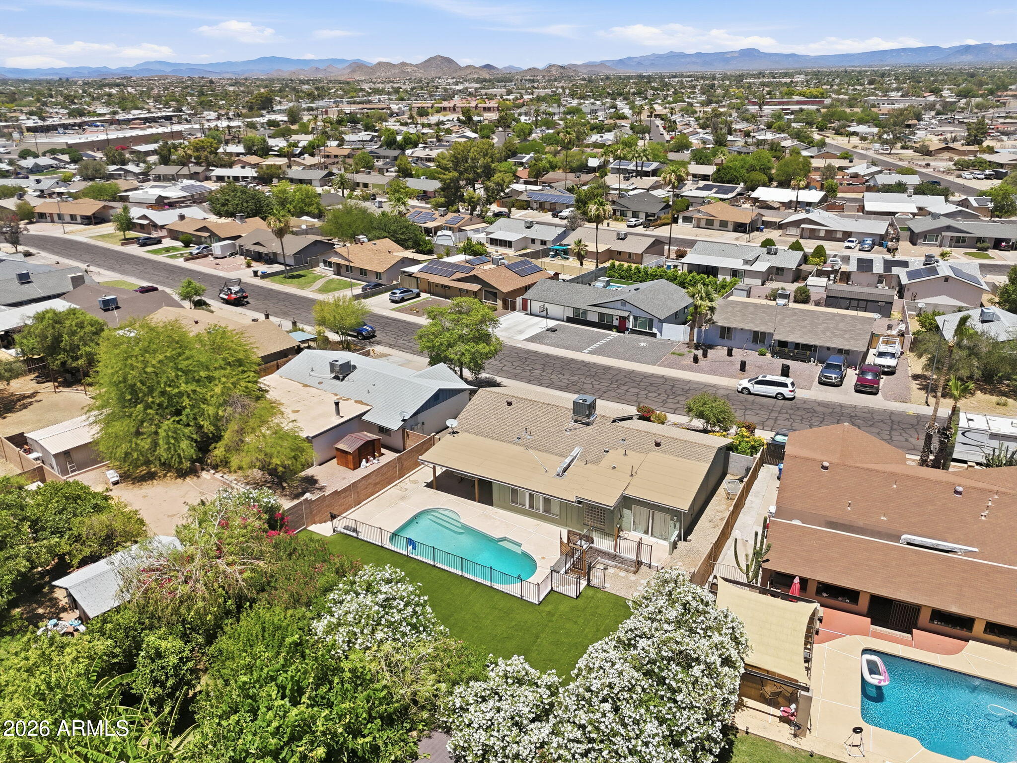 PARADISE PLAZA - Residential