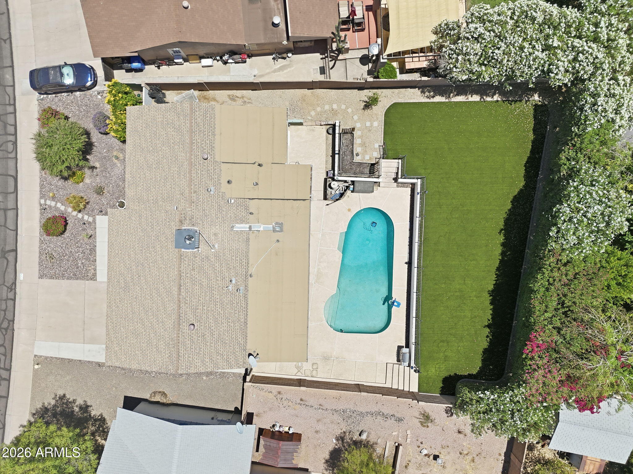 PARADISE PLAZA - Residential