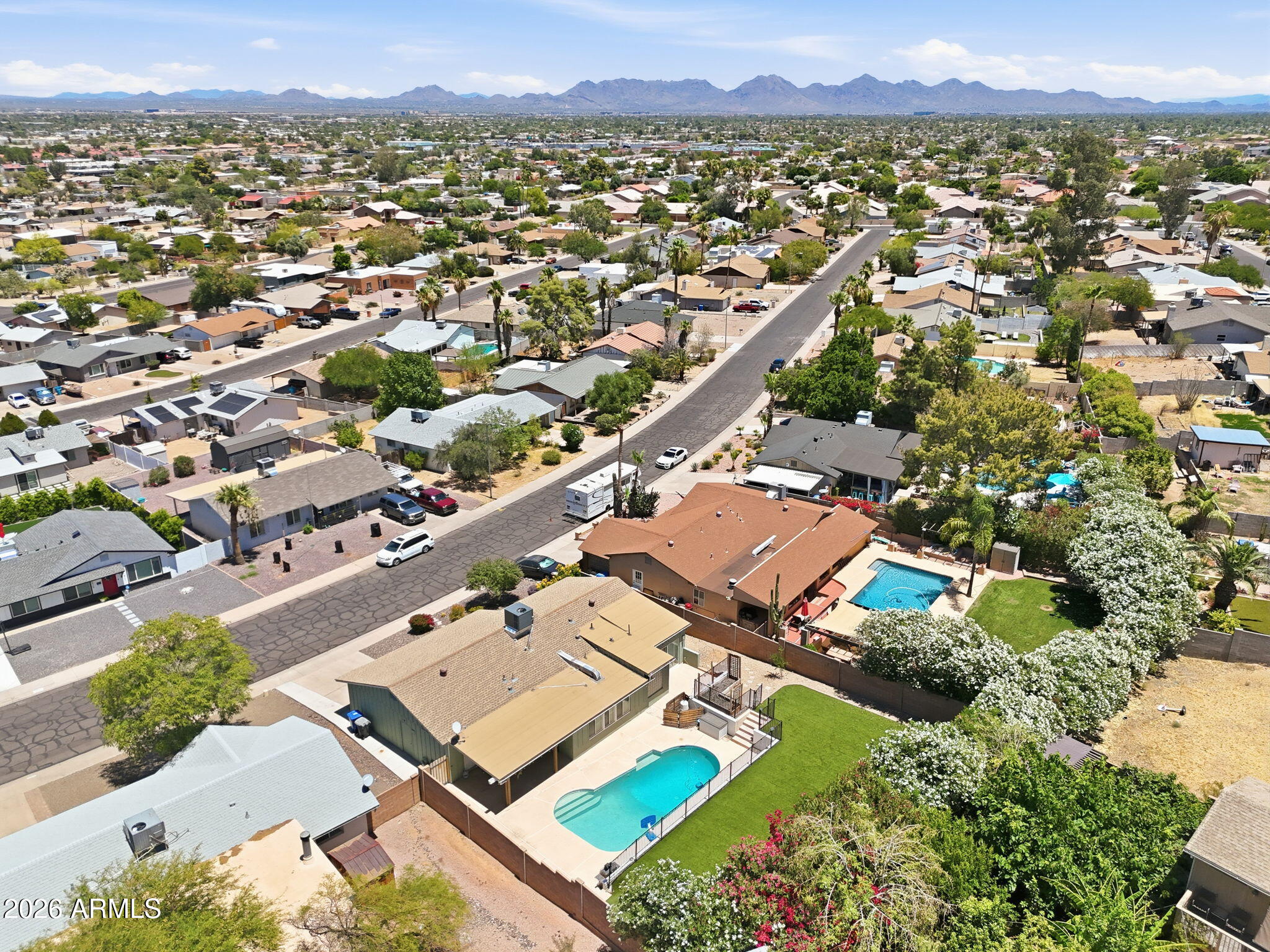 PARADISE PLAZA - Residential