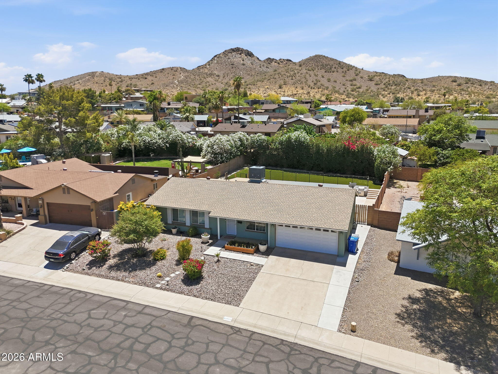 PARADISE PLAZA - Residential
