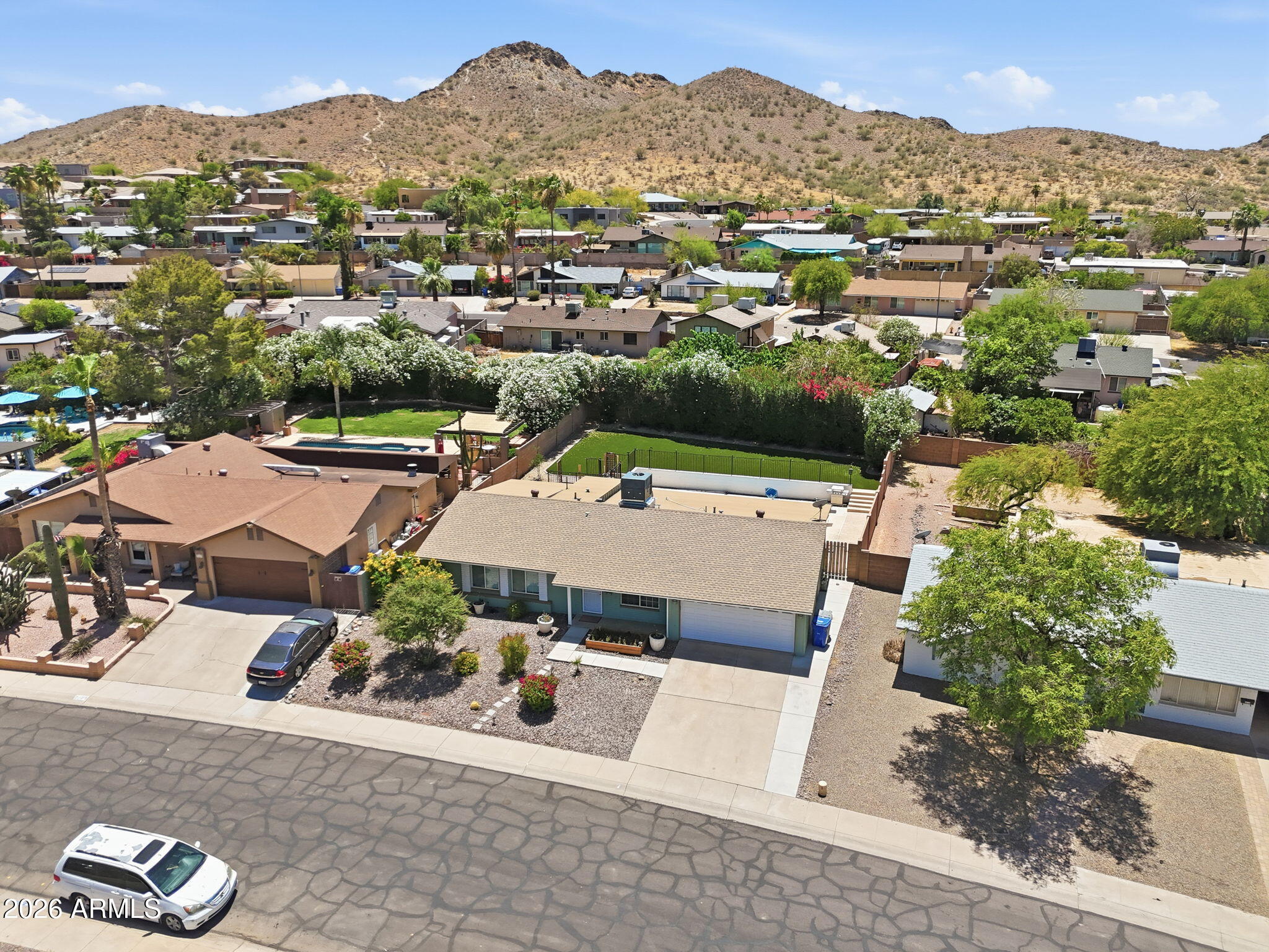 PARADISE PLAZA - Residential