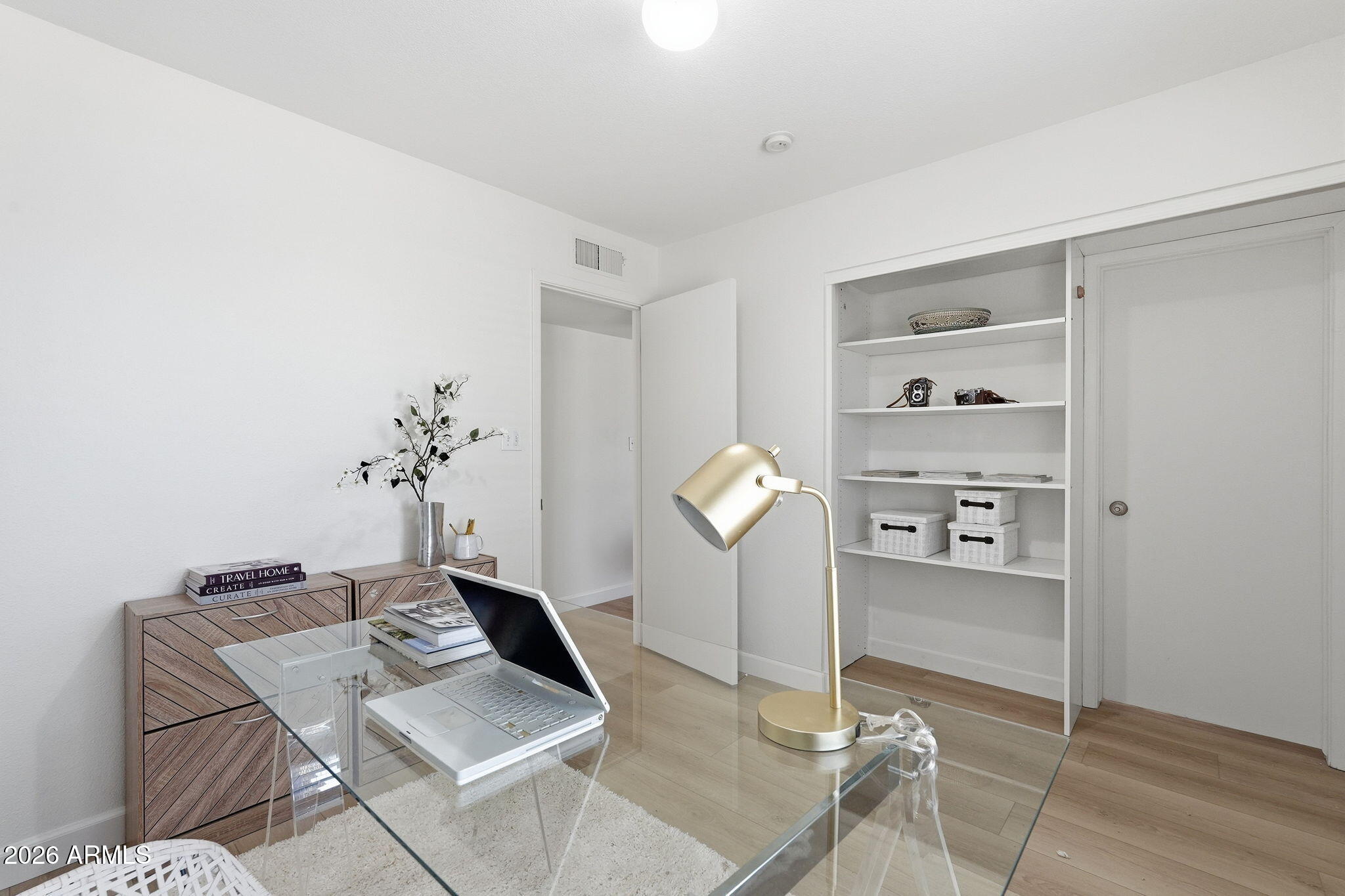 PARADISE PLAZA - Residential