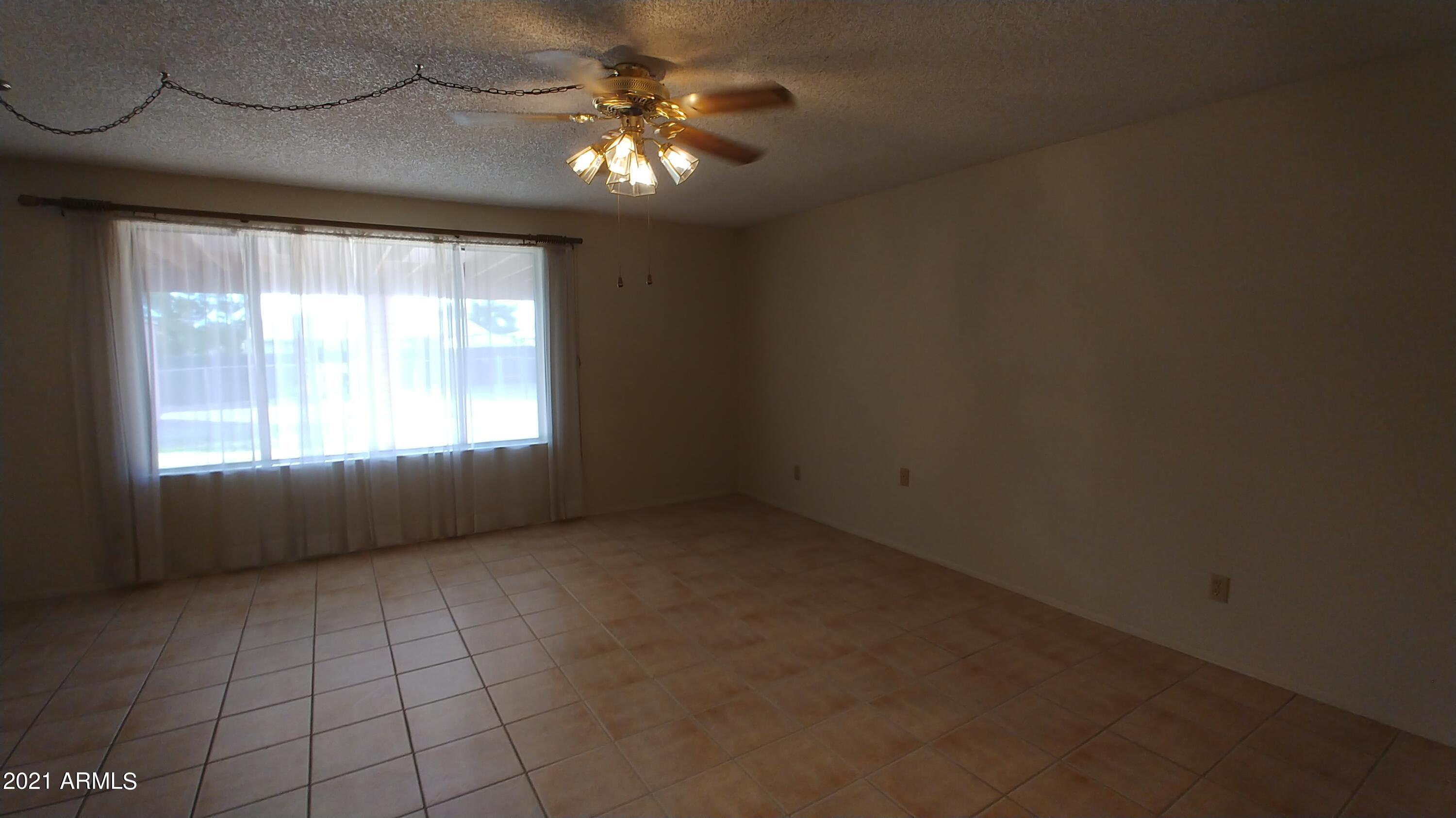 MONTEBELLO - Residential