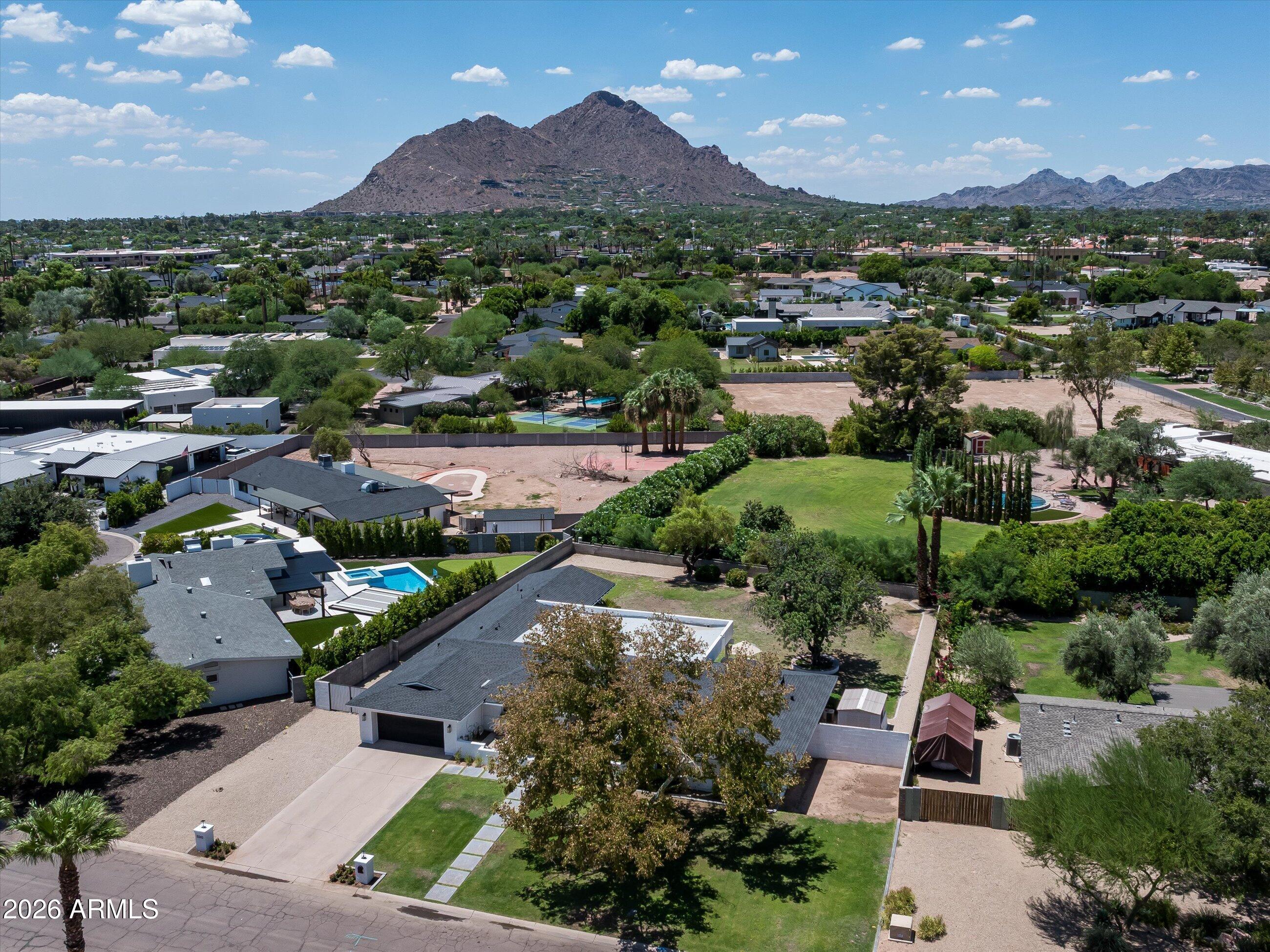 VISTA BONITA - Residential