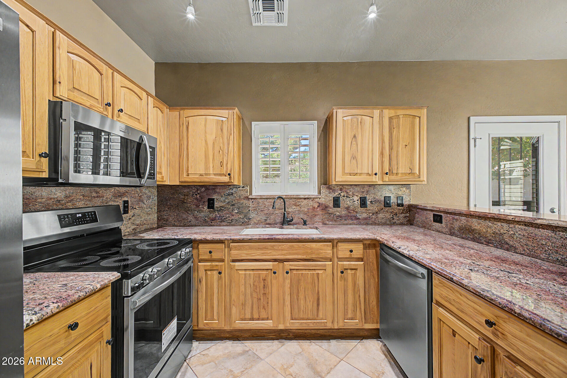 FOOTHILLS PASEO 3 CONDOMINIUM (GATED) - Residential