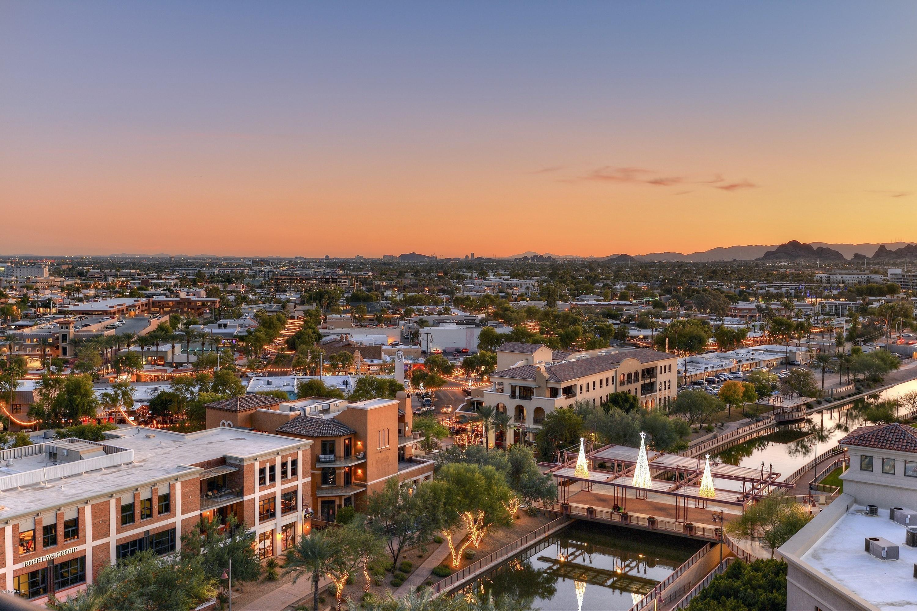 SCOTTSDALE WATERFRONT RESIDENCES - Residential