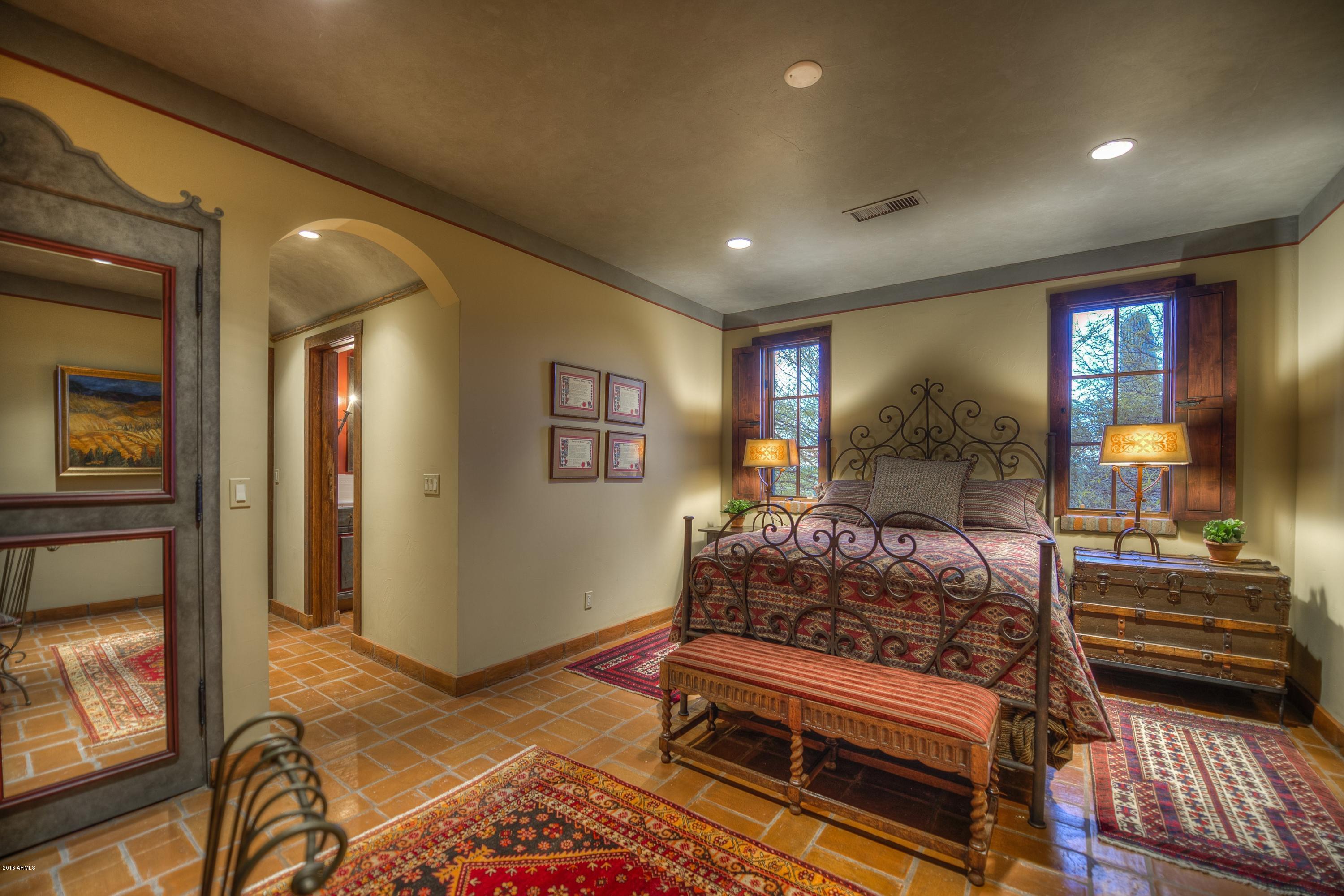ESTANCIA - Residential