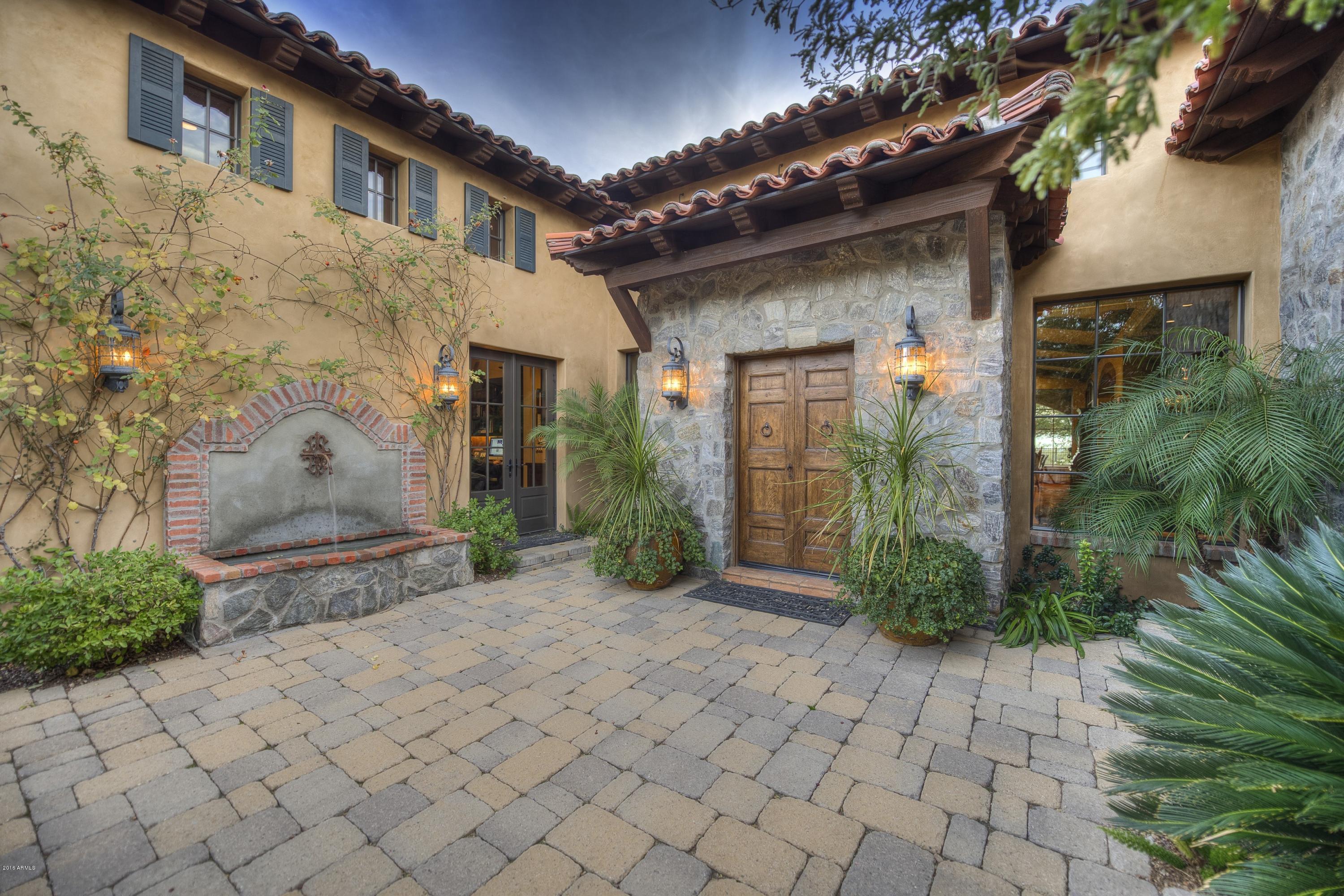 ESTANCIA - Residential