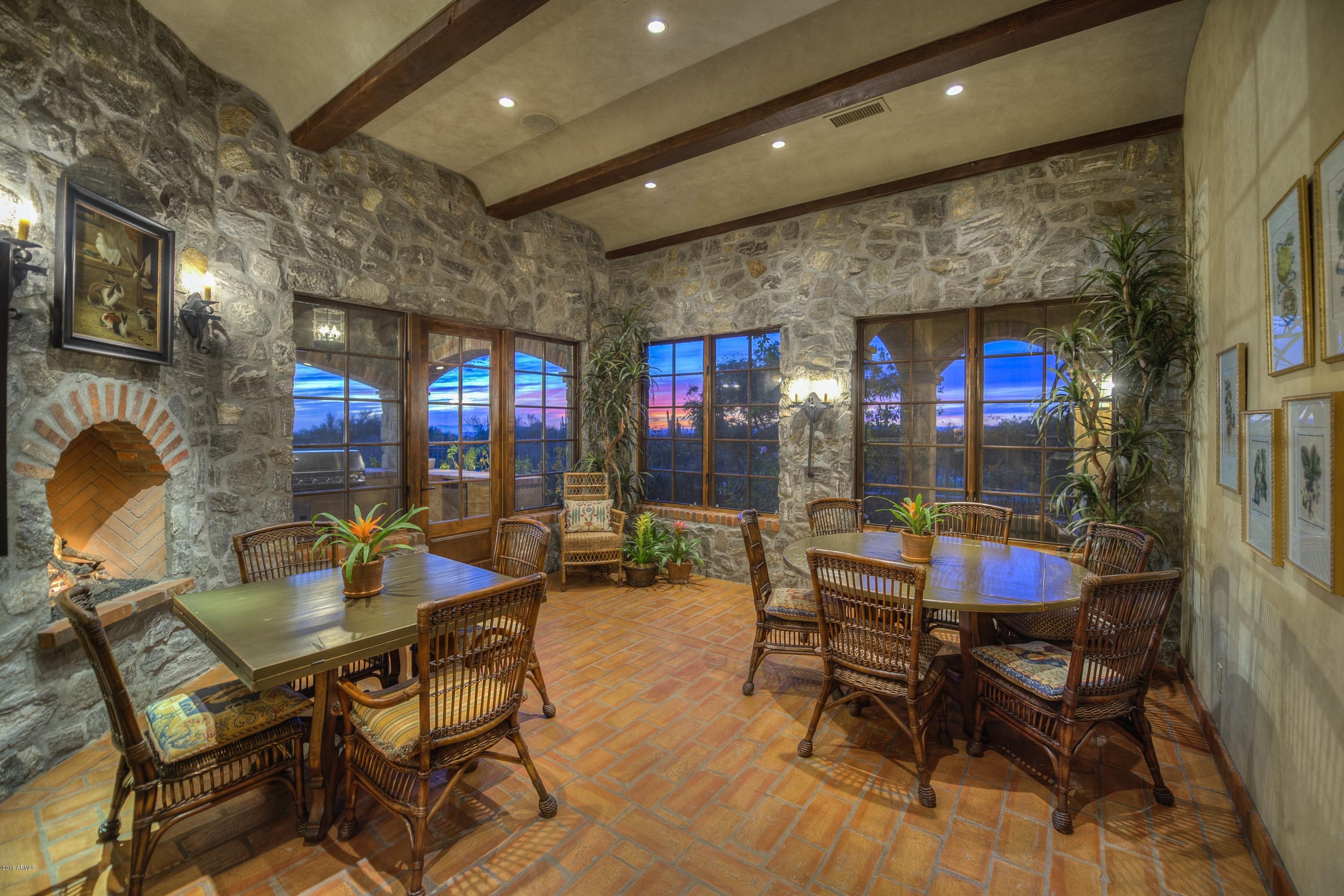 ESTANCIA - Residential