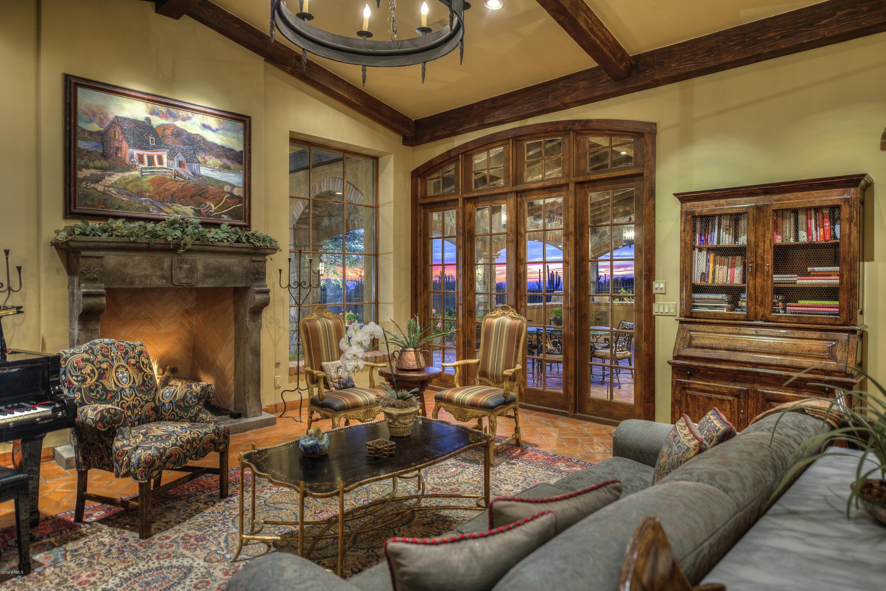 ESTANCIA - Residential