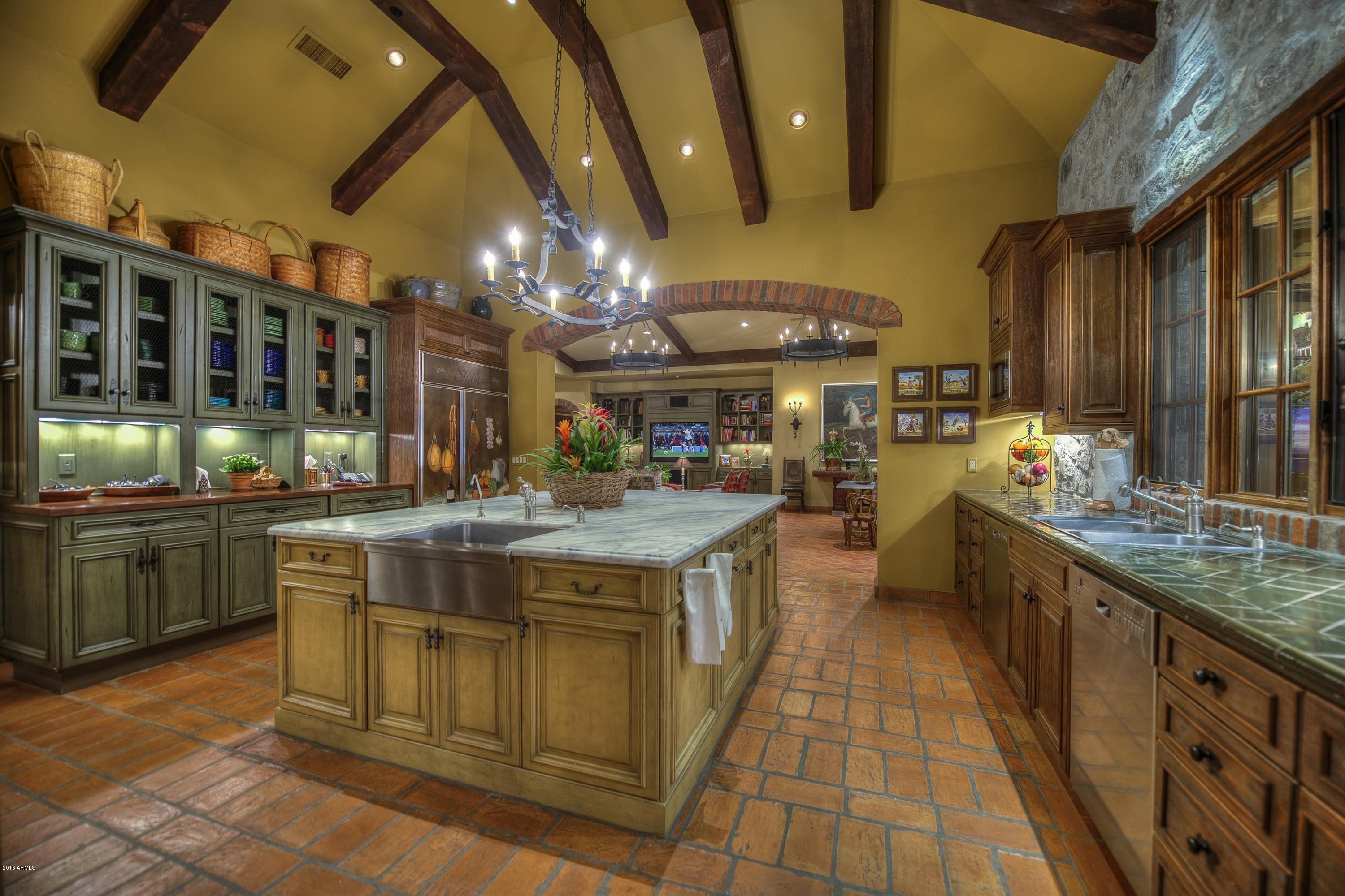 ESTANCIA - Residential