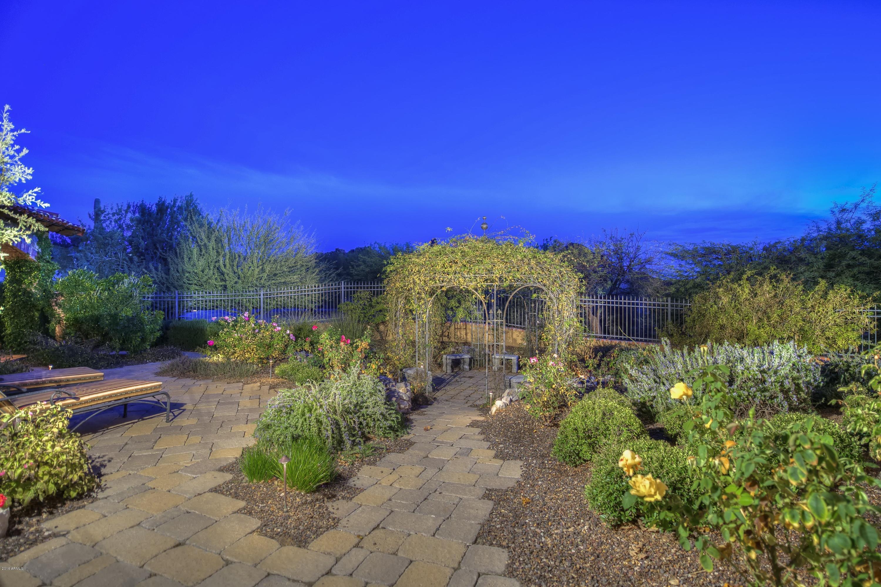 ESTANCIA - Residential