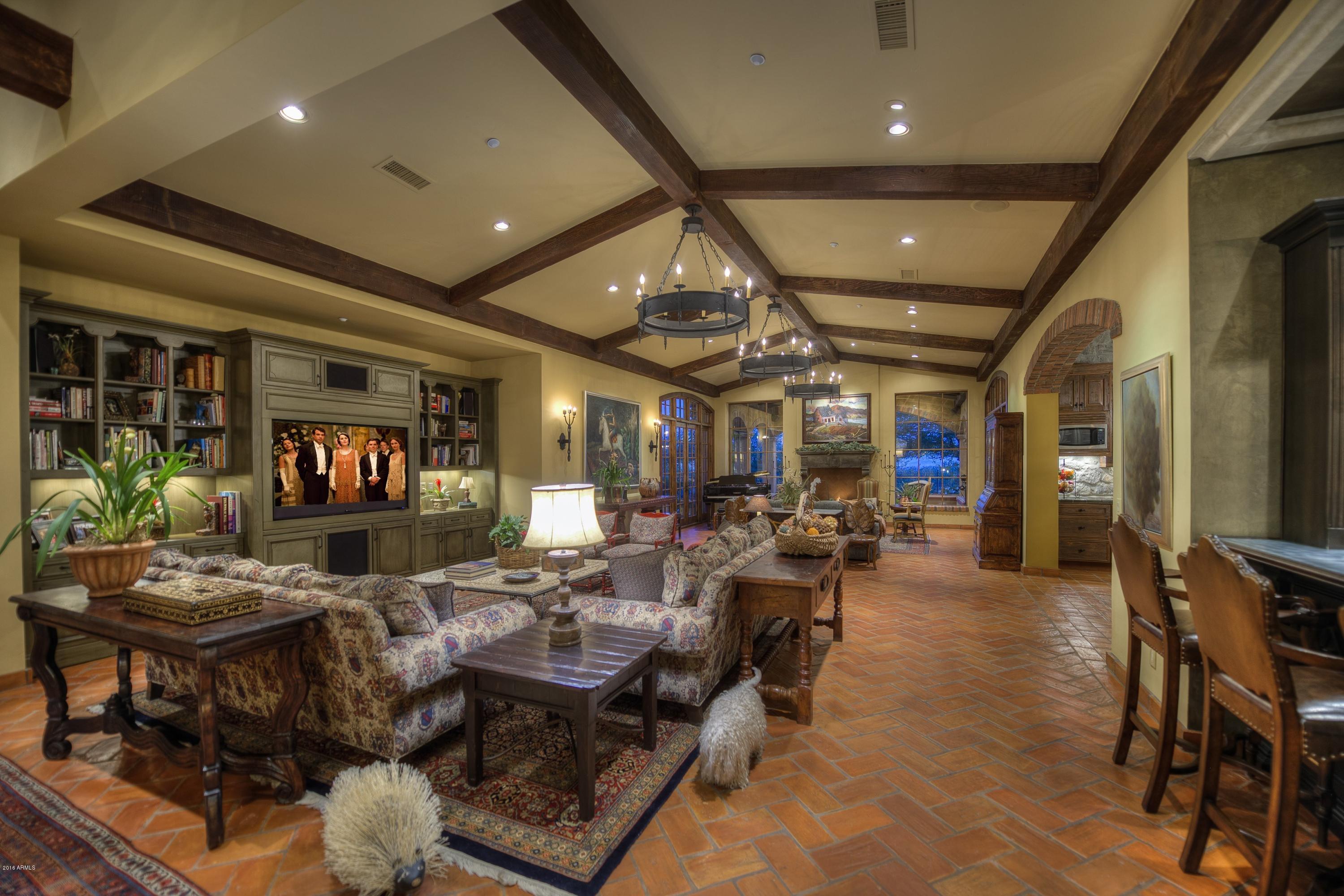 ESTANCIA - Residential