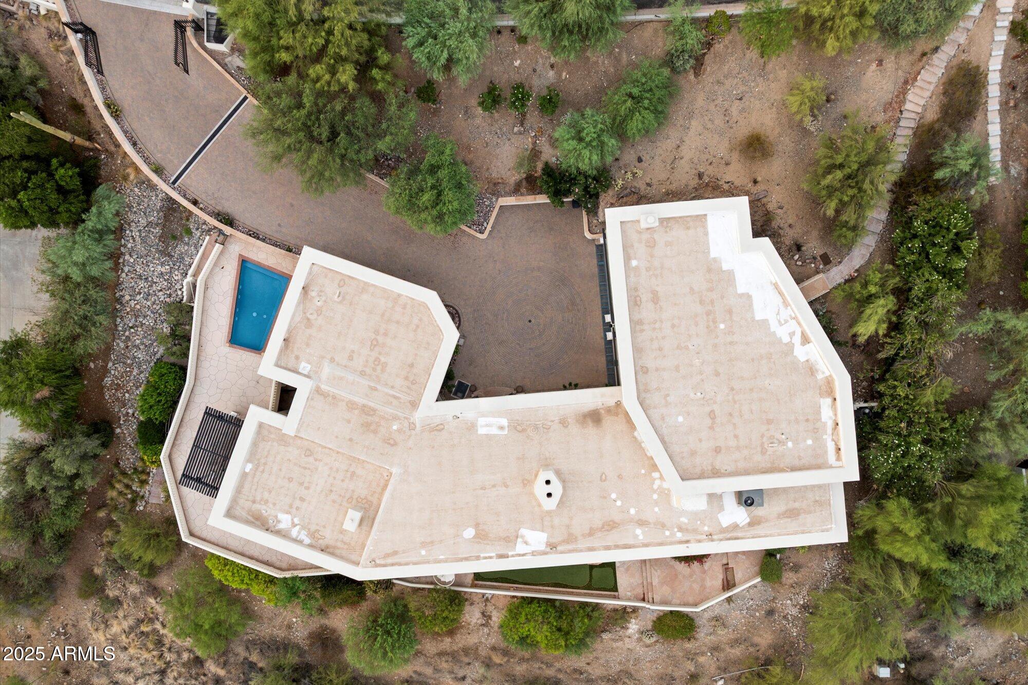 PARADISE HIGHLANDS - Residential