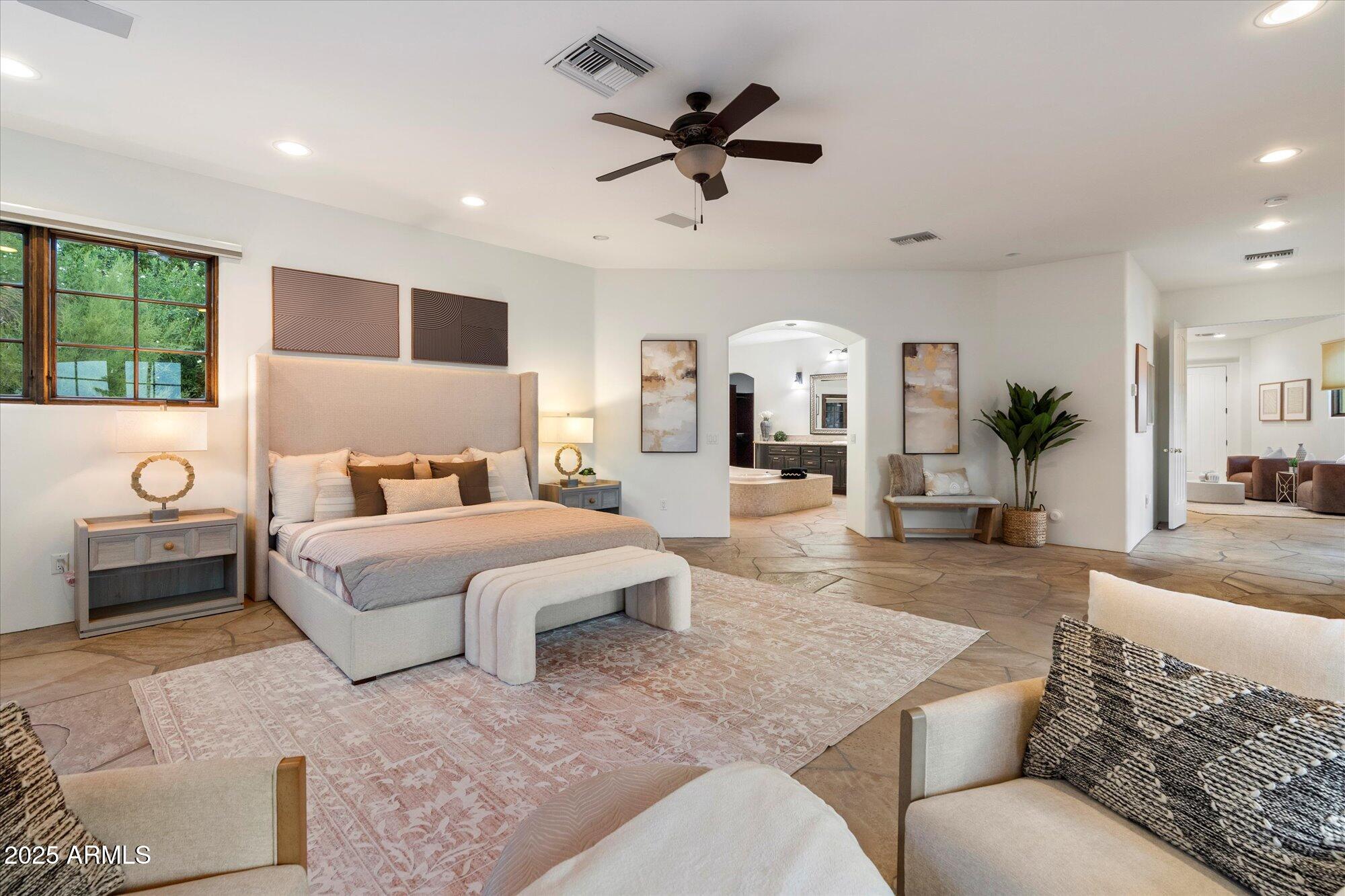 PARADISE HIGHLANDS - Residential