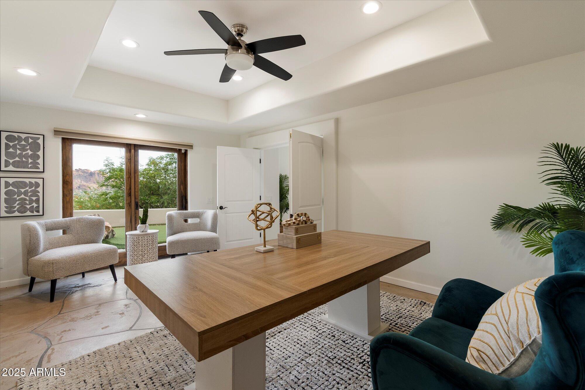 PARADISE HIGHLANDS - Residential