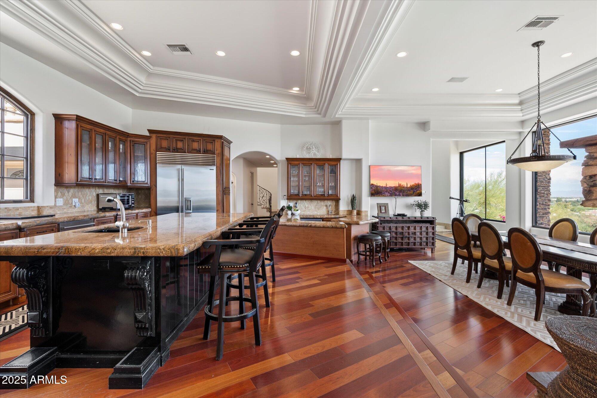 PARADISE HIGHLANDS - Residential