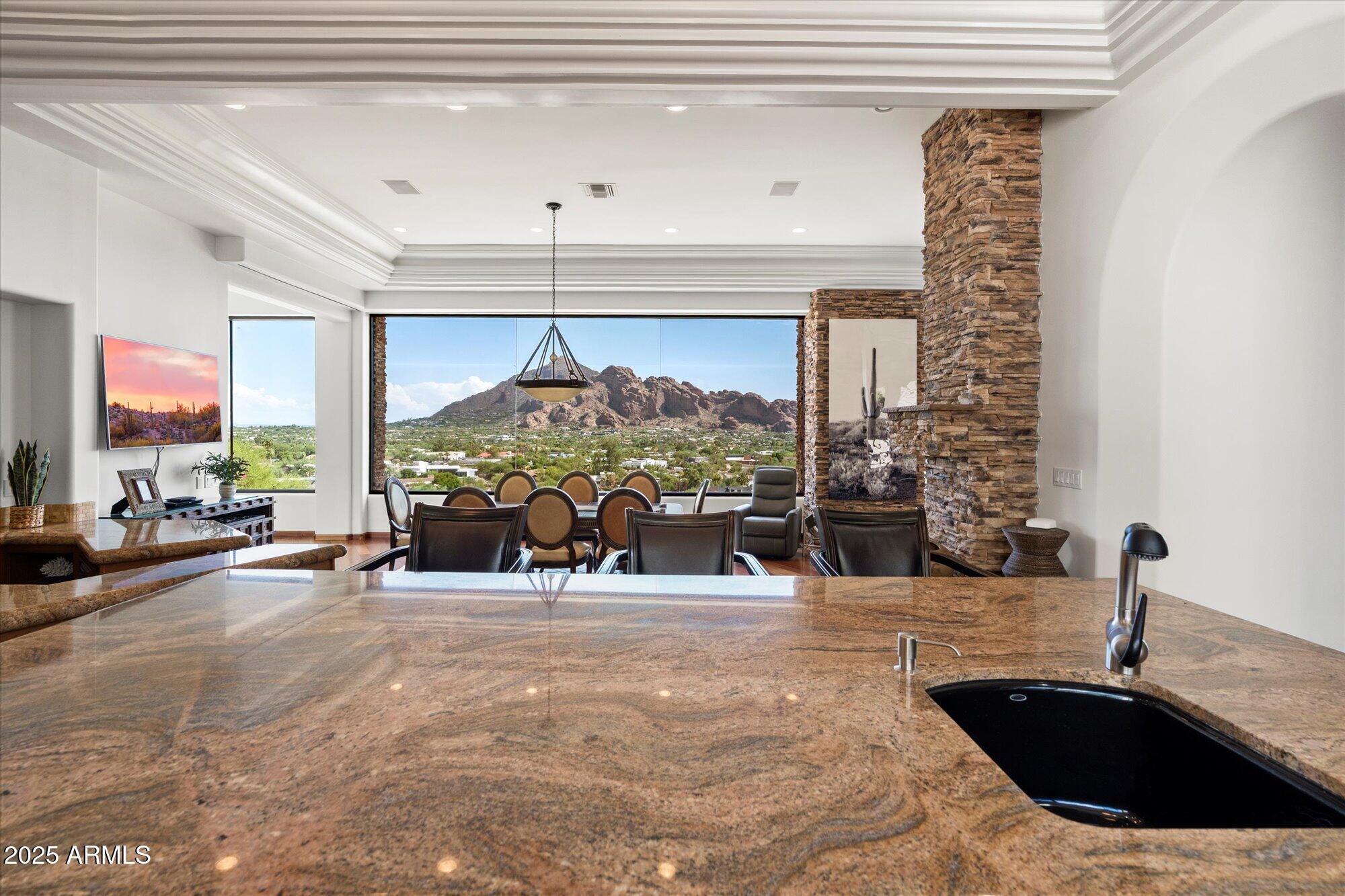 PARADISE HIGHLANDS - Residential