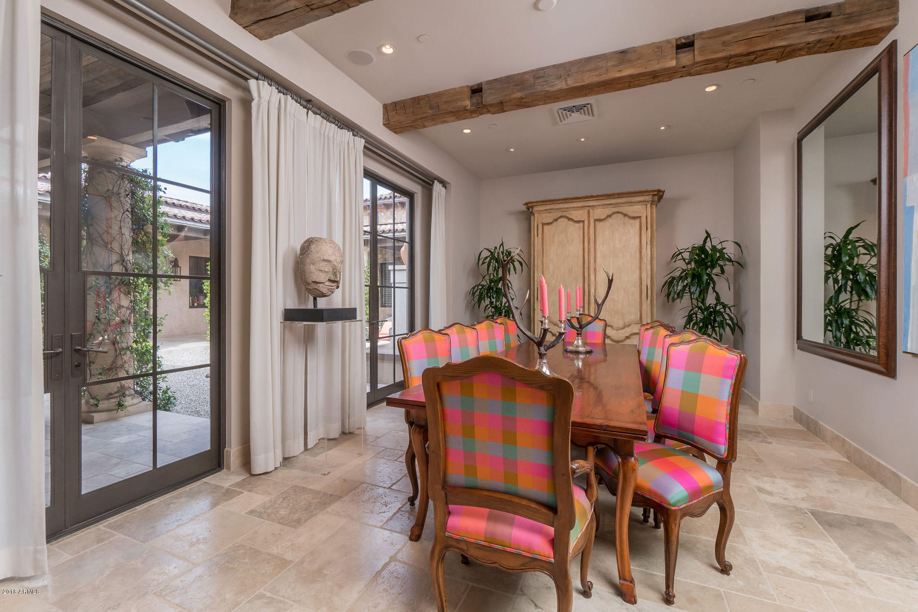 PARADISE VALLEY ESTATES - Residential