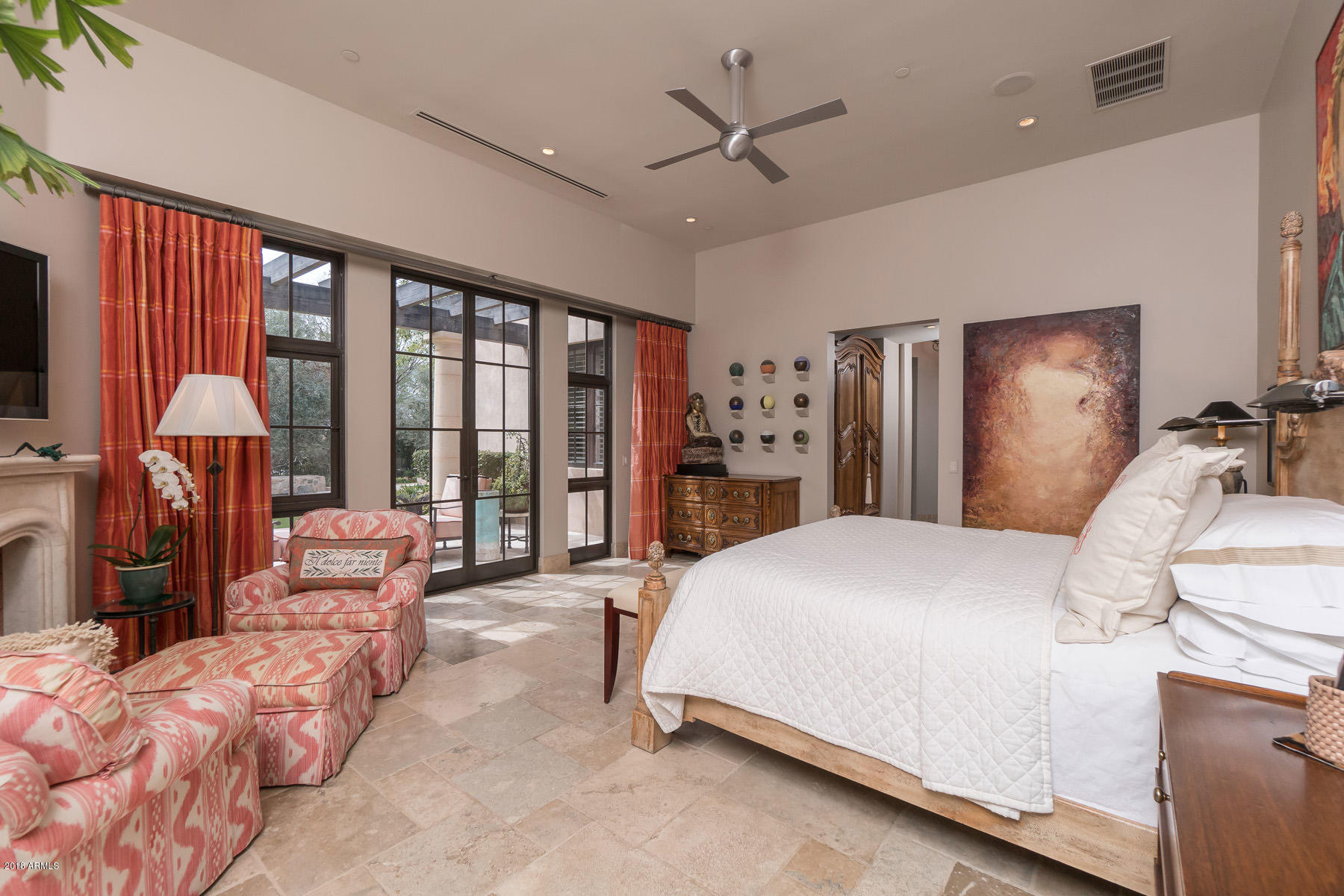 PARADISE VALLEY ESTATES - Residential