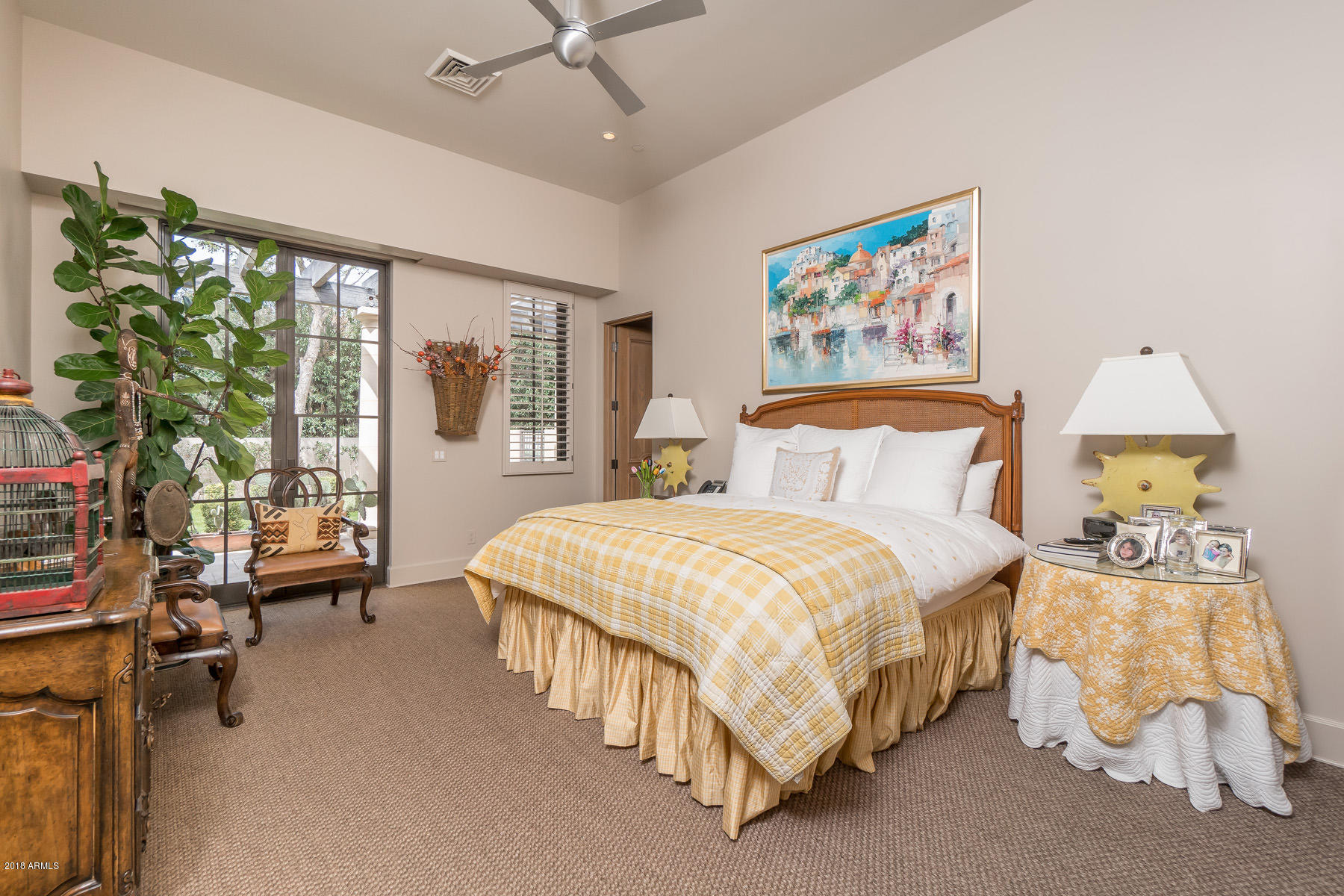 PARADISE VALLEY ESTATES - Residential