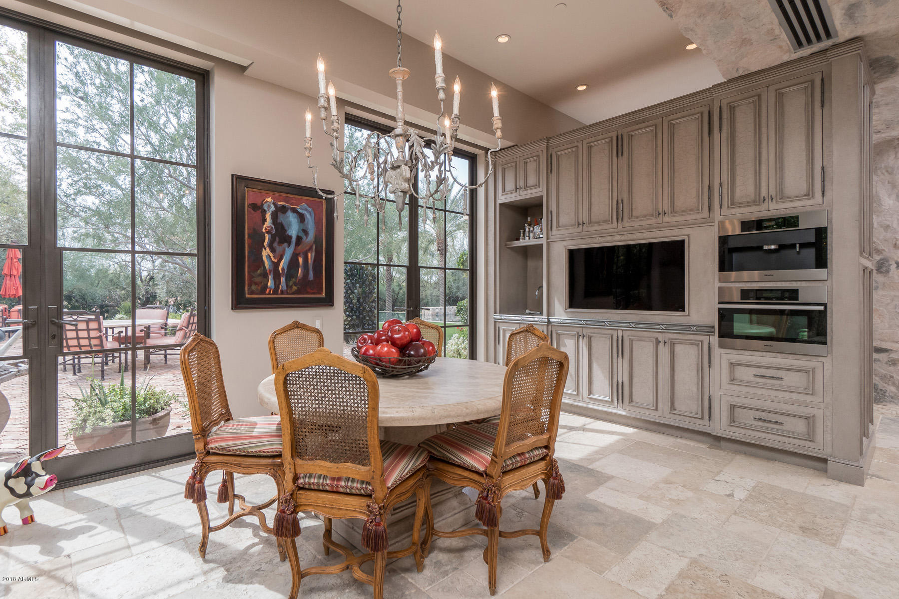 PARADISE VALLEY ESTATES - Residential