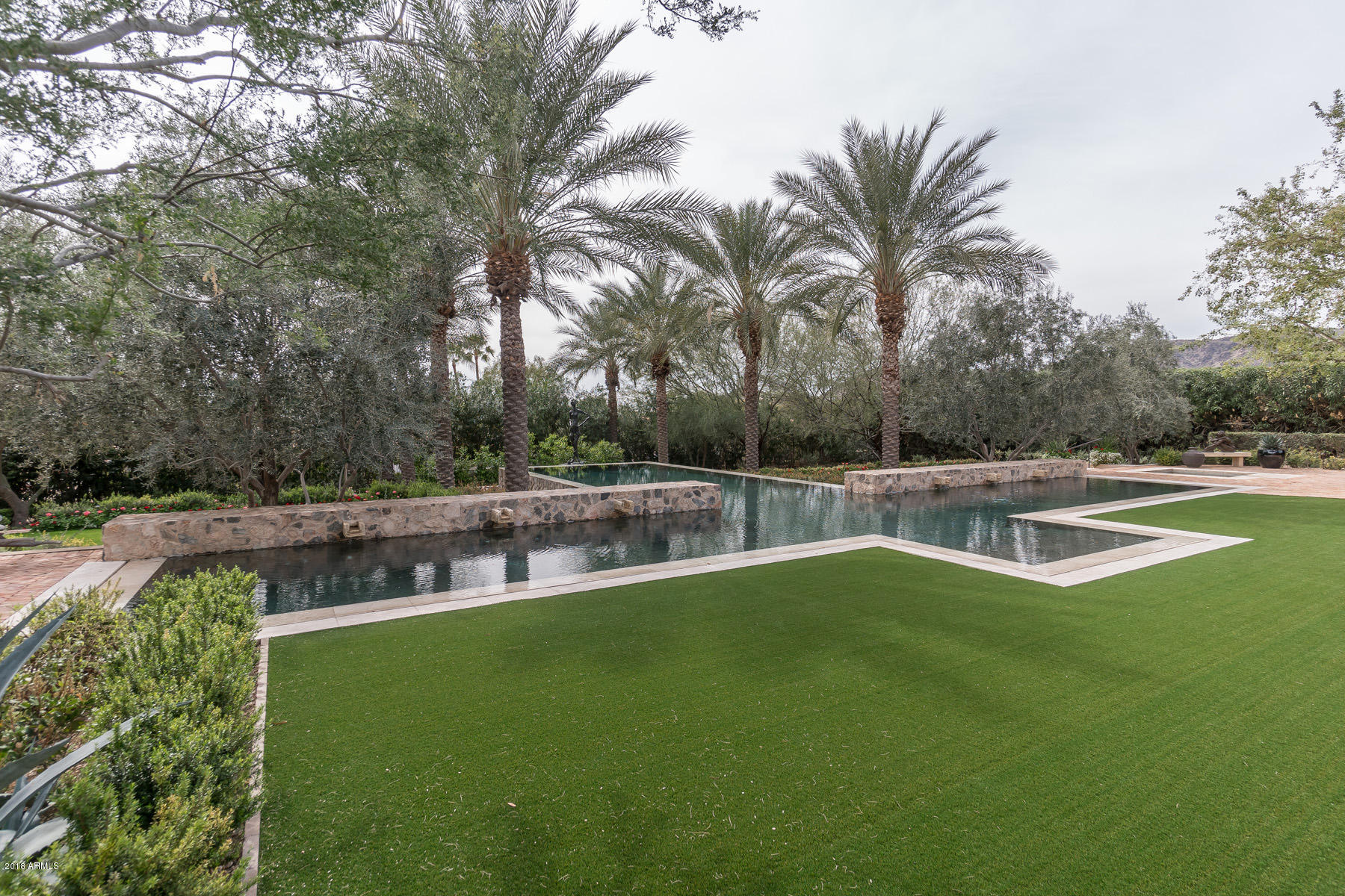 PARADISE VALLEY ESTATES - Residential