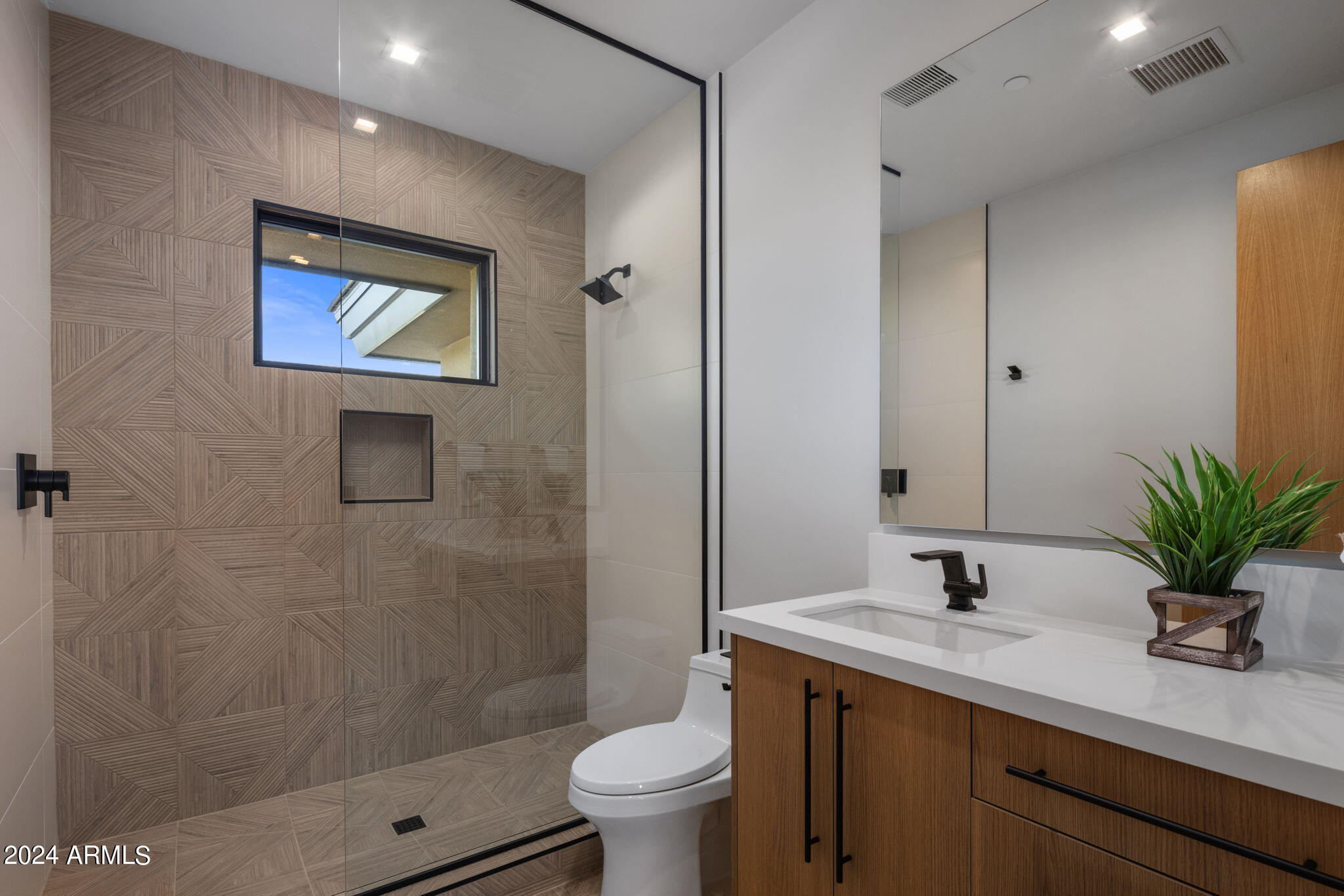 BOULDER CREST ESTATES UNIT 3 AT TROON NORTH - Residential