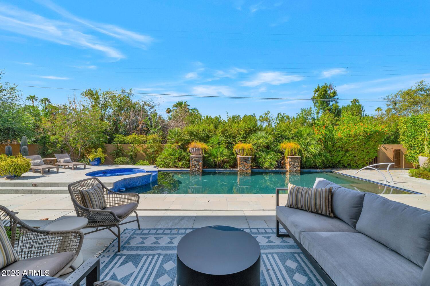LAFAYETTE VILLA 5 - Residential