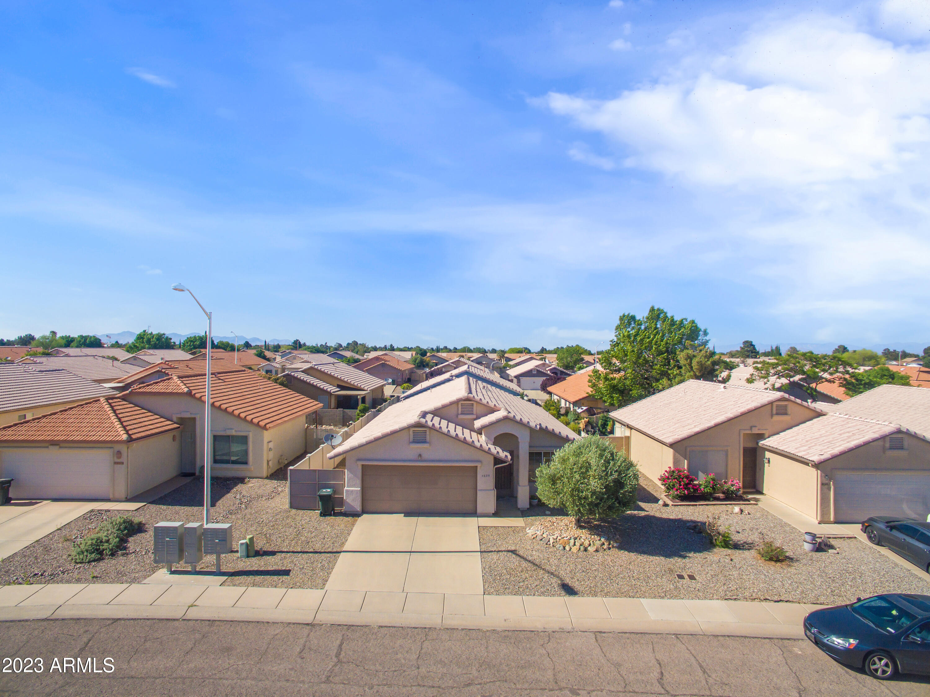 Sunny, and Bright open 1262sq.ft. floor plan. Tile Floor through out. Large Great Room,3 Bedroom, 2 Bath, 2 Car Garage. Bonus Screened Az. room off Master Bedroom. Stainless Steel Kitchen with Breakfast Bar. Fully Landscaped  low maintenance front and back yard.