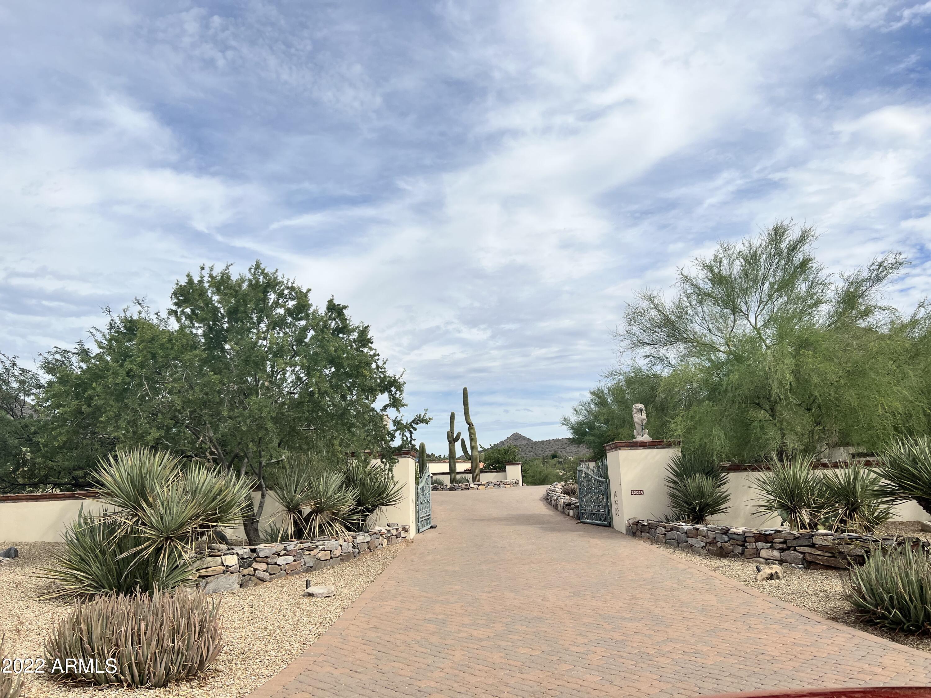 PINNACLE PEAK HEIGHTS REPLAT - Residential