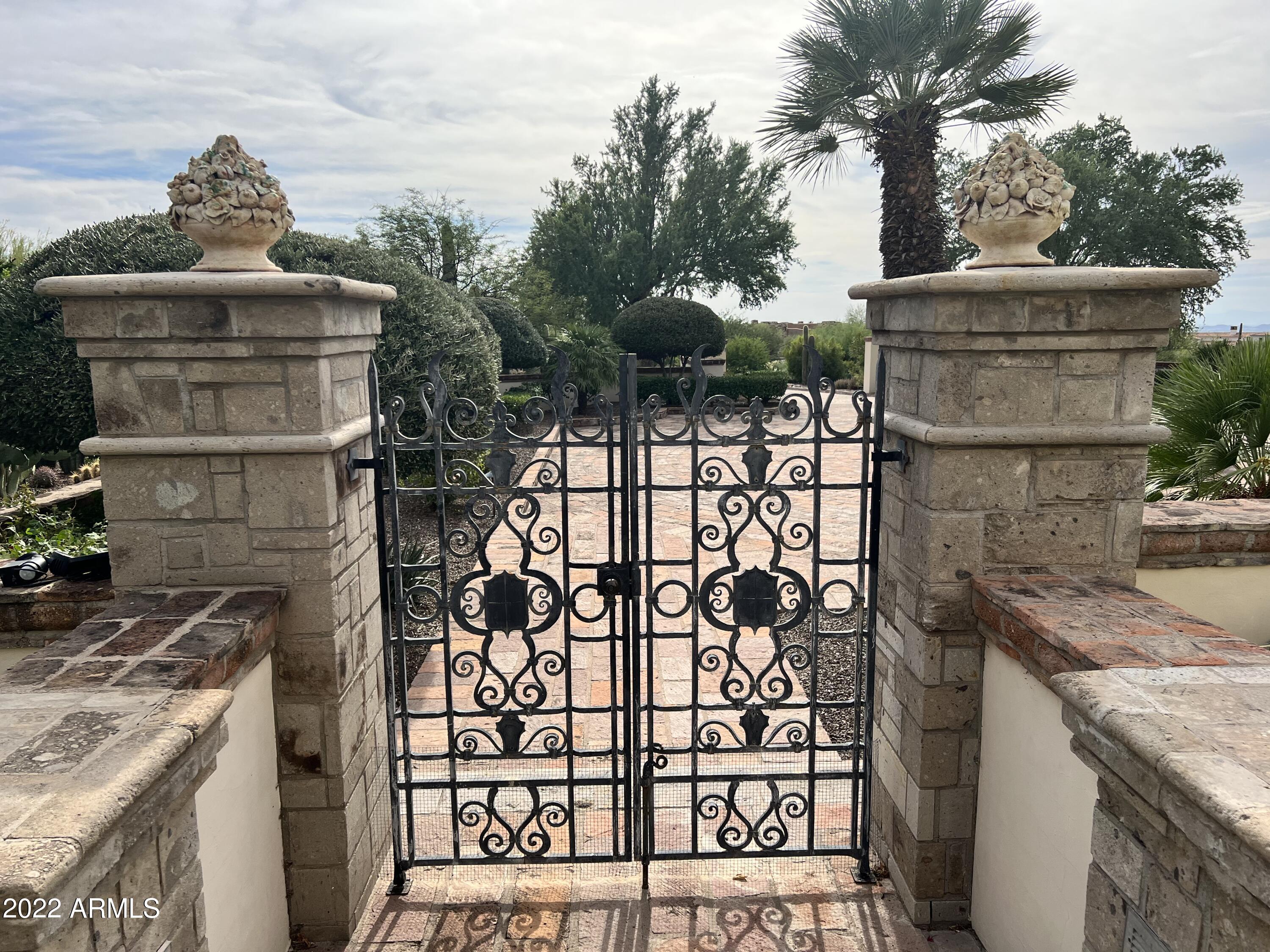 PINNACLE PEAK HEIGHTS REPLAT - Residential