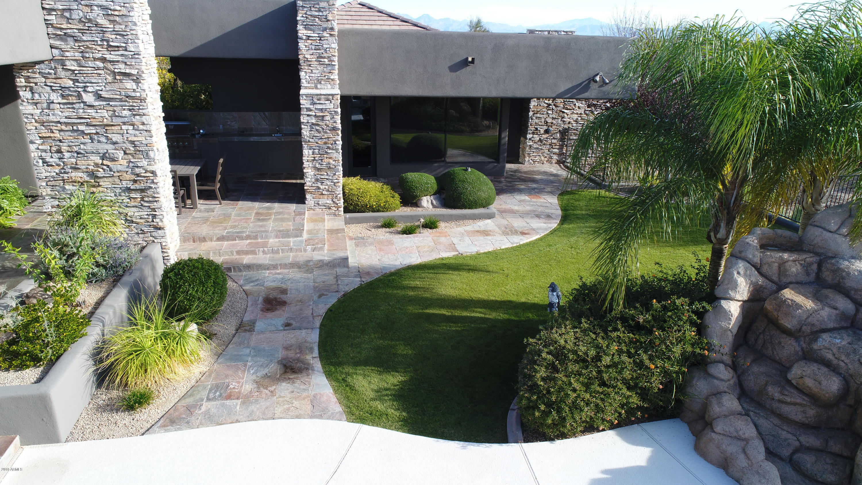 YEARLING ESTATES - Residential