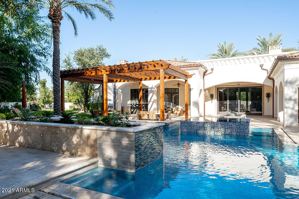 SUN DANCER ESTATES - Residential