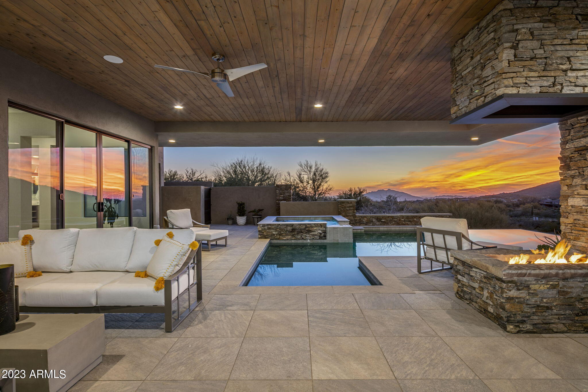 DESERT MOUNTAIN - Residential