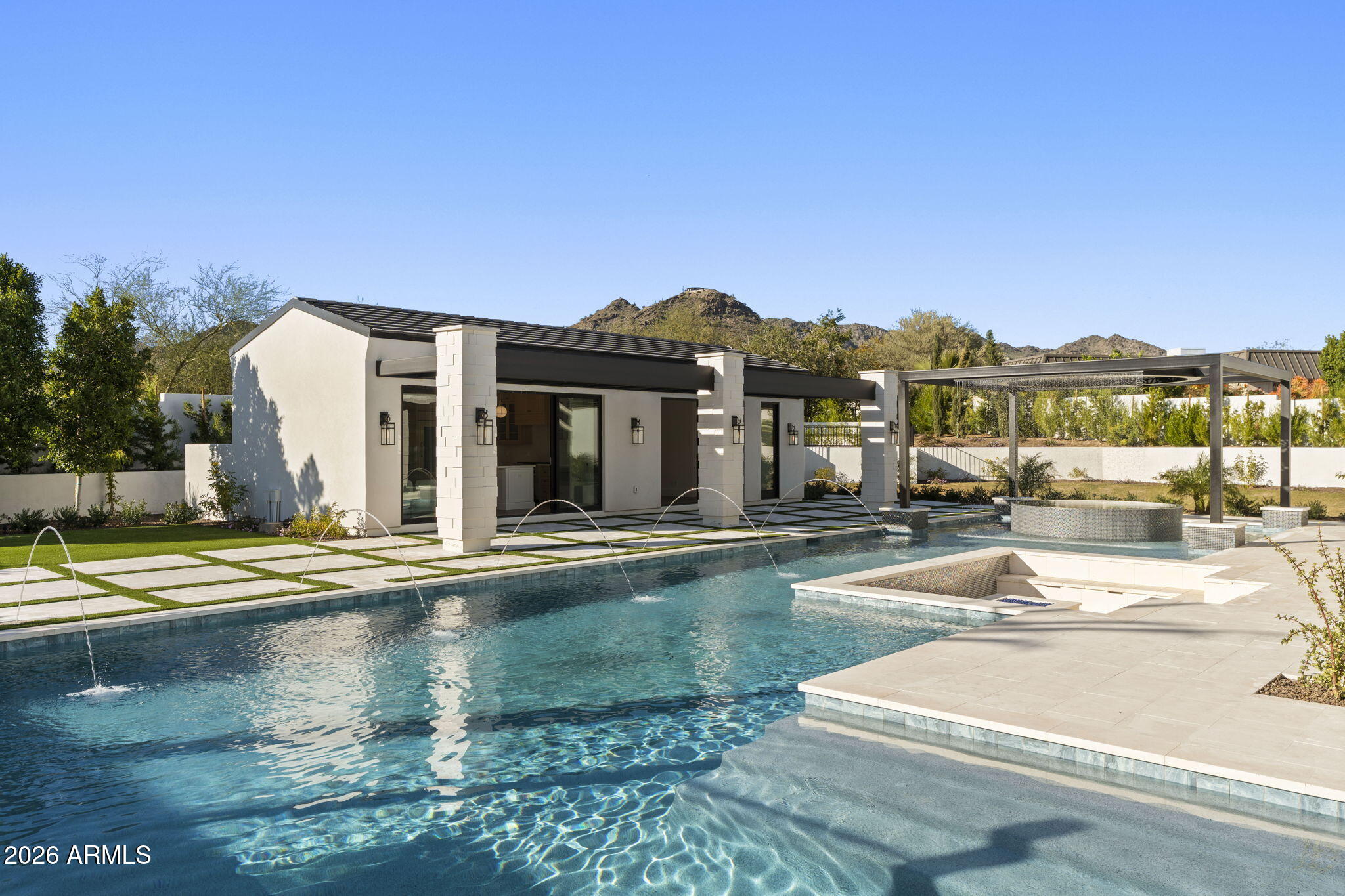 PEBBLE RIDGE - Residential