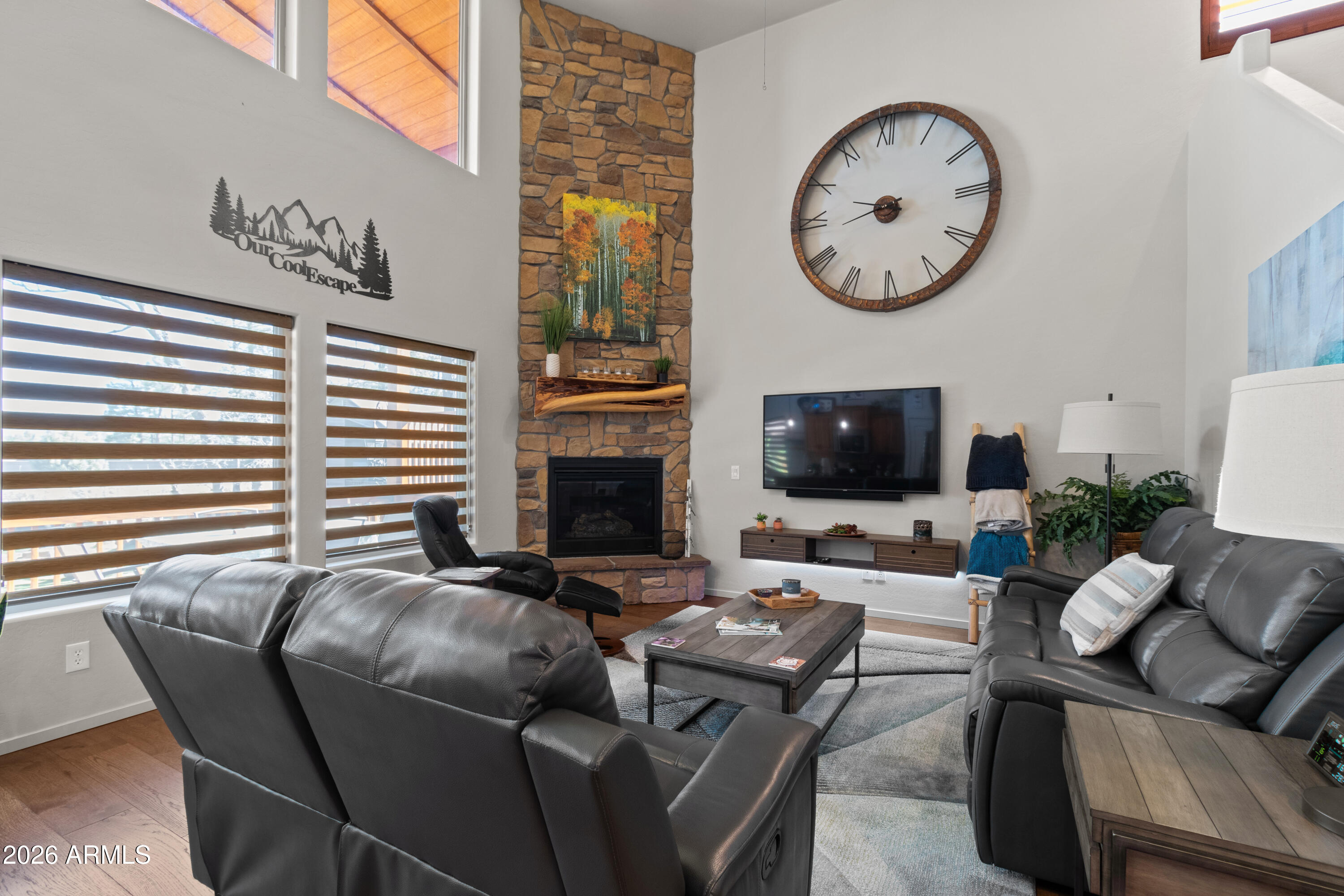 CREEKSIDE - Residential