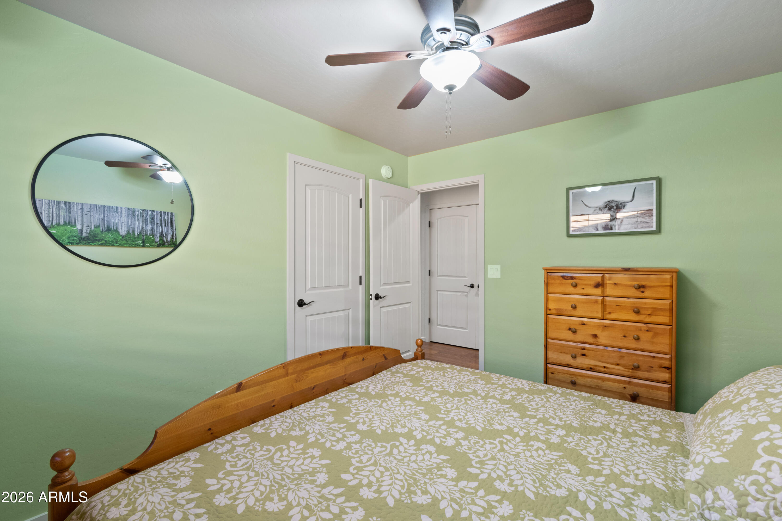 CREEKSIDE - Residential