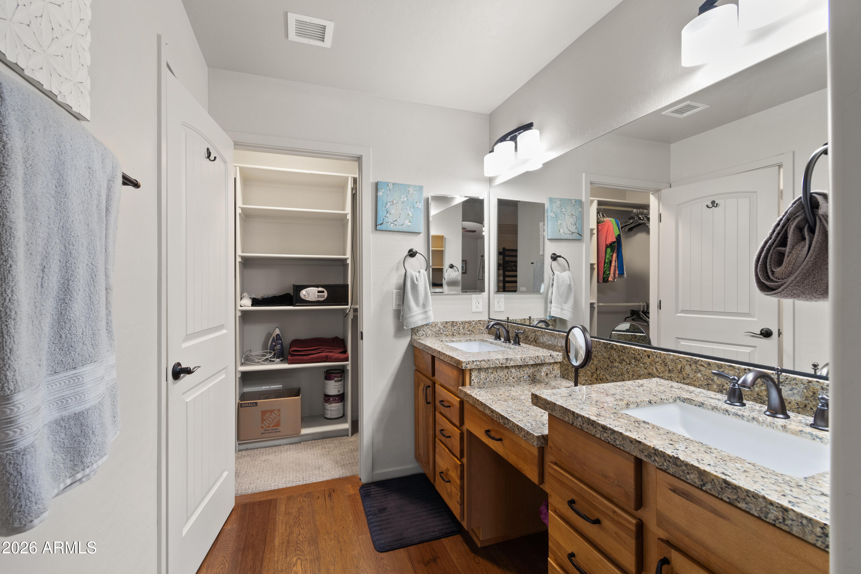 CREEKSIDE - Residential